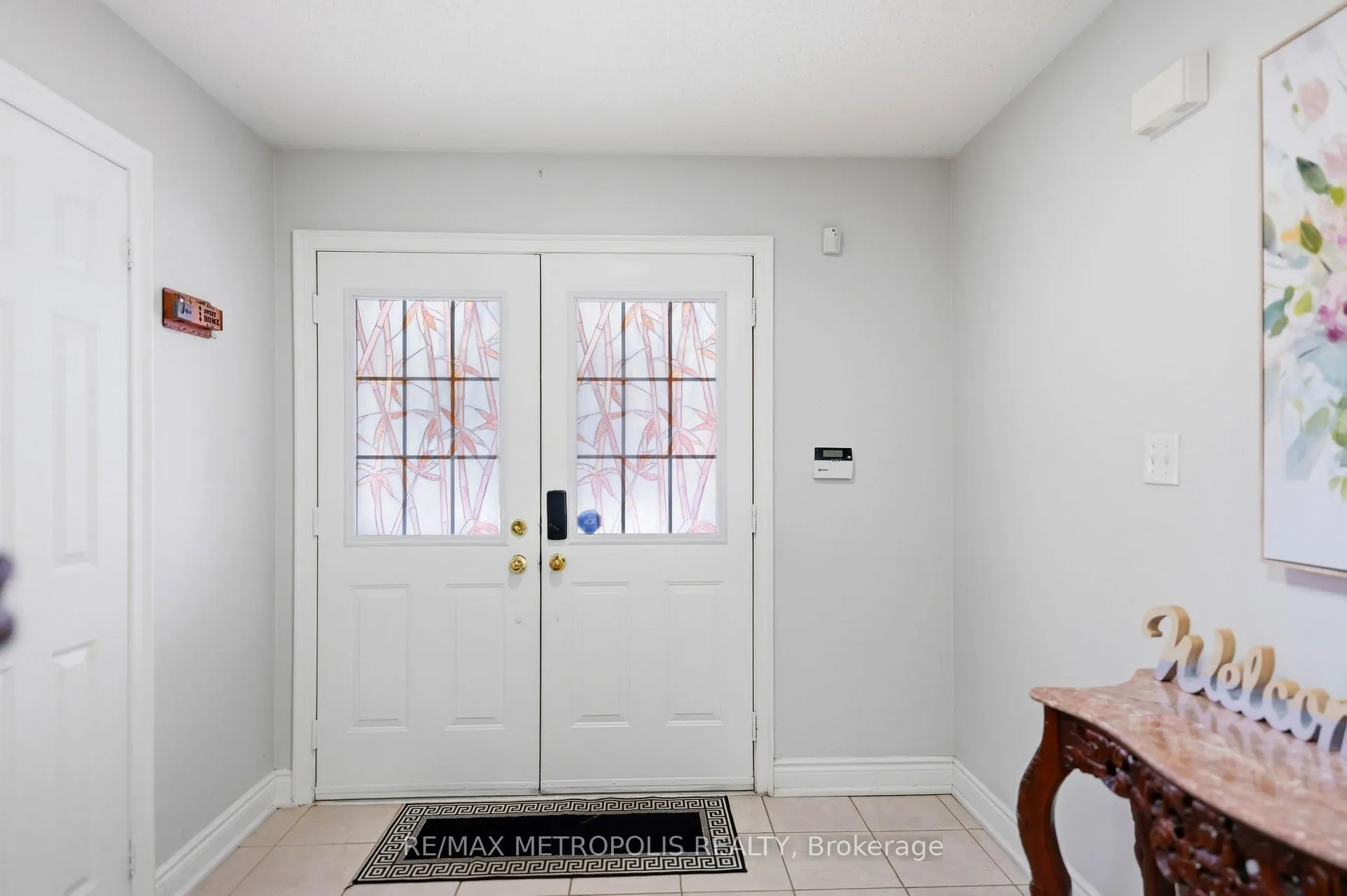Photo 3 of 13 Capistro Street, Brampton, Fletcher's Meadow — HOMEH