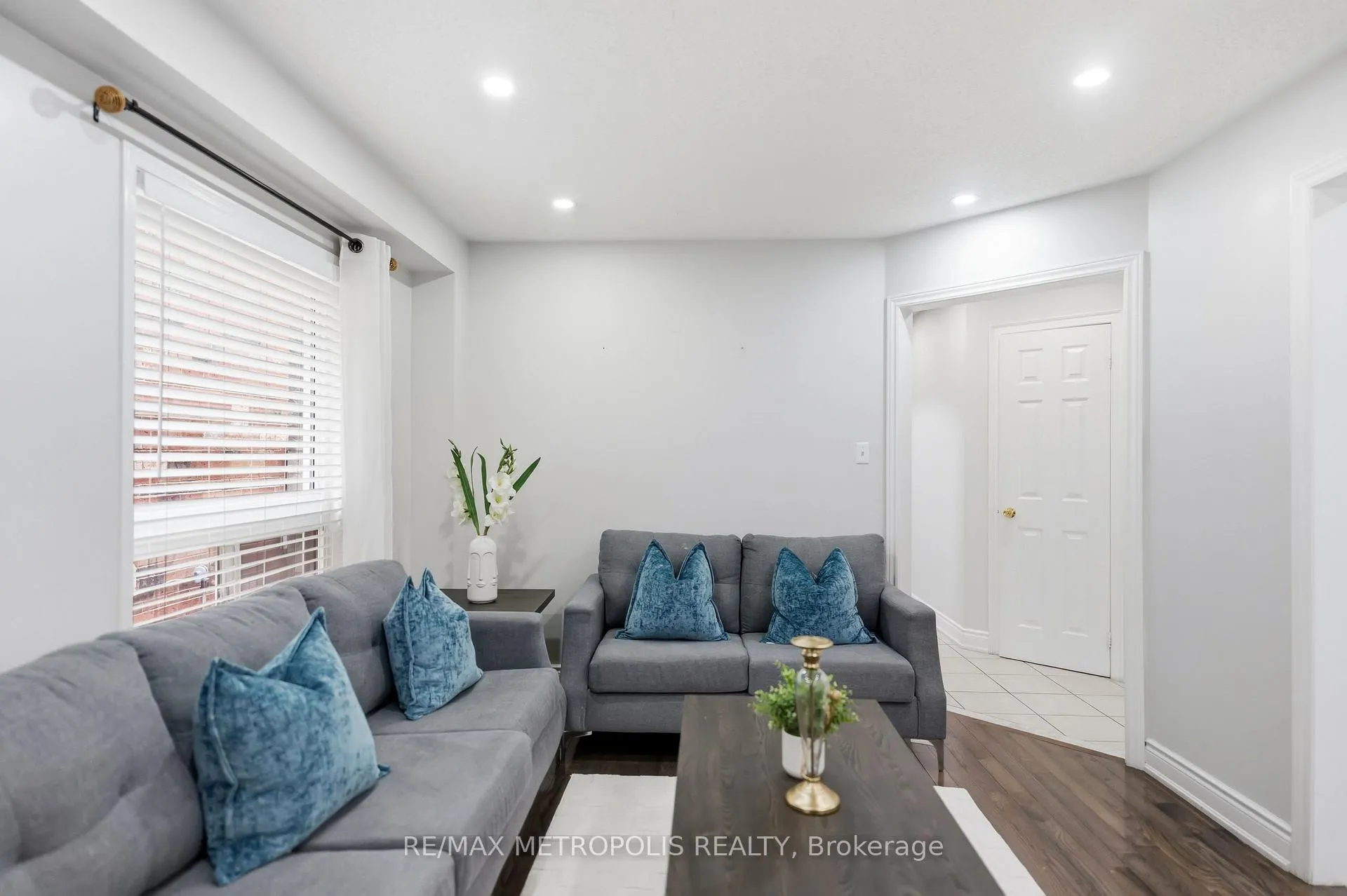 Photo 5 of 13 Capistro Street, Brampton, Fletcher's Meadow — HOMEH