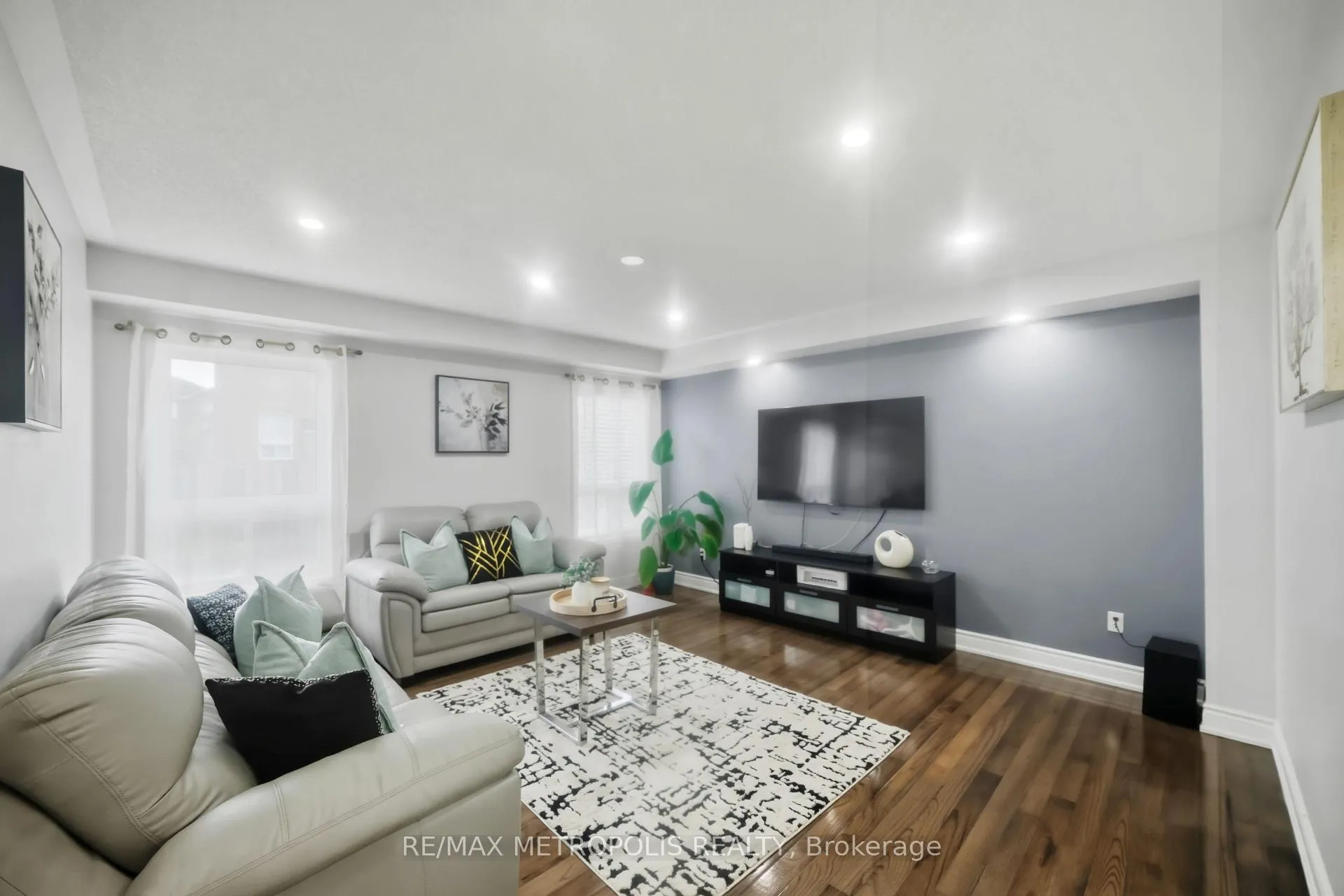 Photo 16 of 13 Capistro Street, Brampton, Fletcher's Meadow — HOMEH