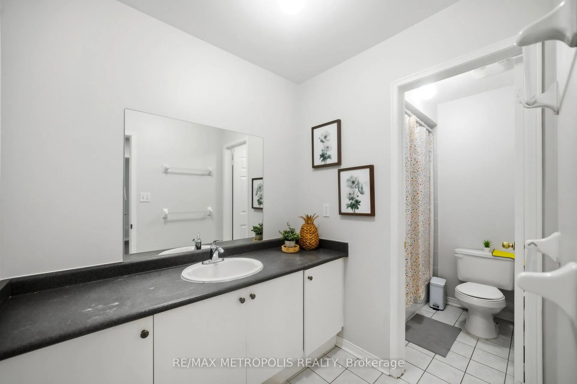 Photo 36 of 13 Capistro Street, Brampton, Fletcher's Meadow — HOMEH
