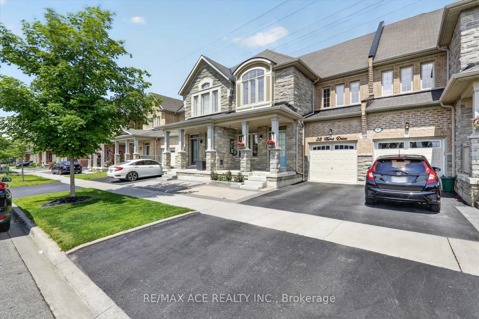 Photo 2 of 28 Hurst Drive, Ajax, Northwest Ajax — HOMEH