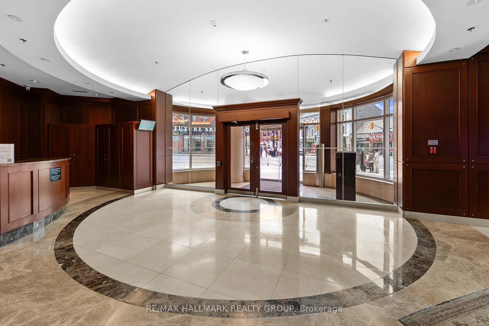 Photo 3 of Unit 1702, 200 Rideau Street, Ottawa, Sandy Hill — HOMEH