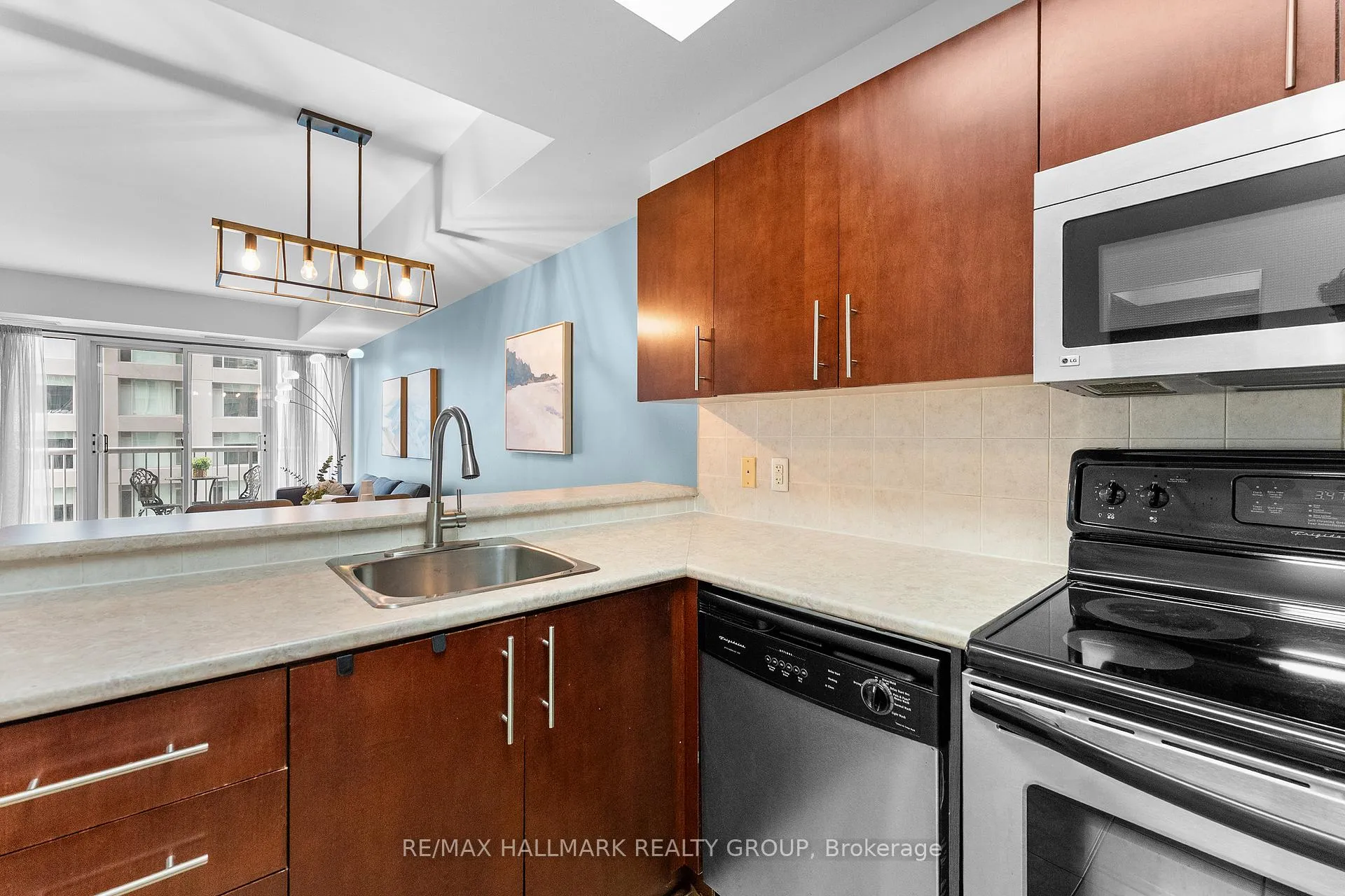 Photo 16 of Unit 1702, 200 Rideau Street, Ottawa, Sandy Hill — HOMEH