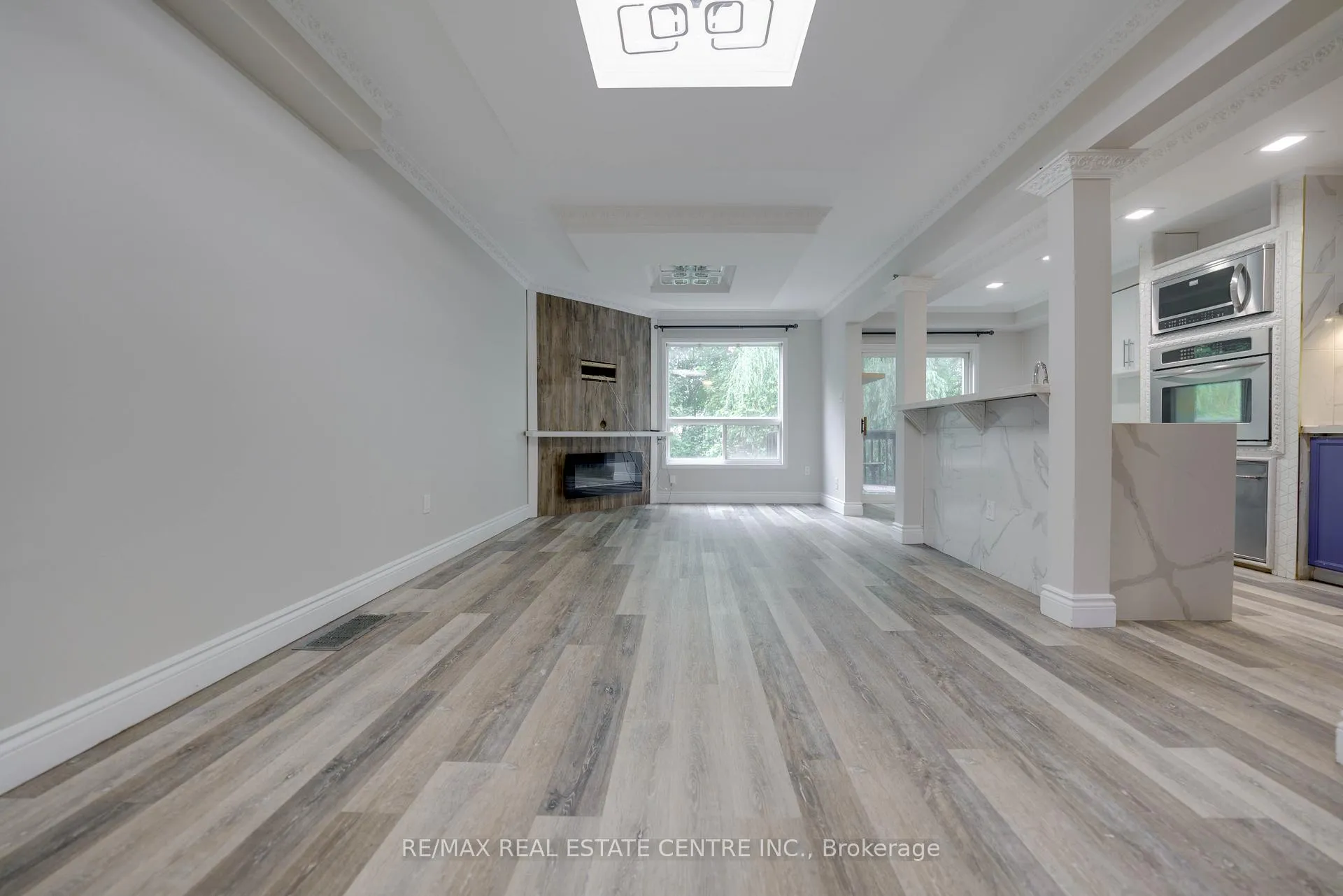 Photo 5 of Unit 32, 76 Frances Avenue, Hamilton, Lakeshore — HOMEH