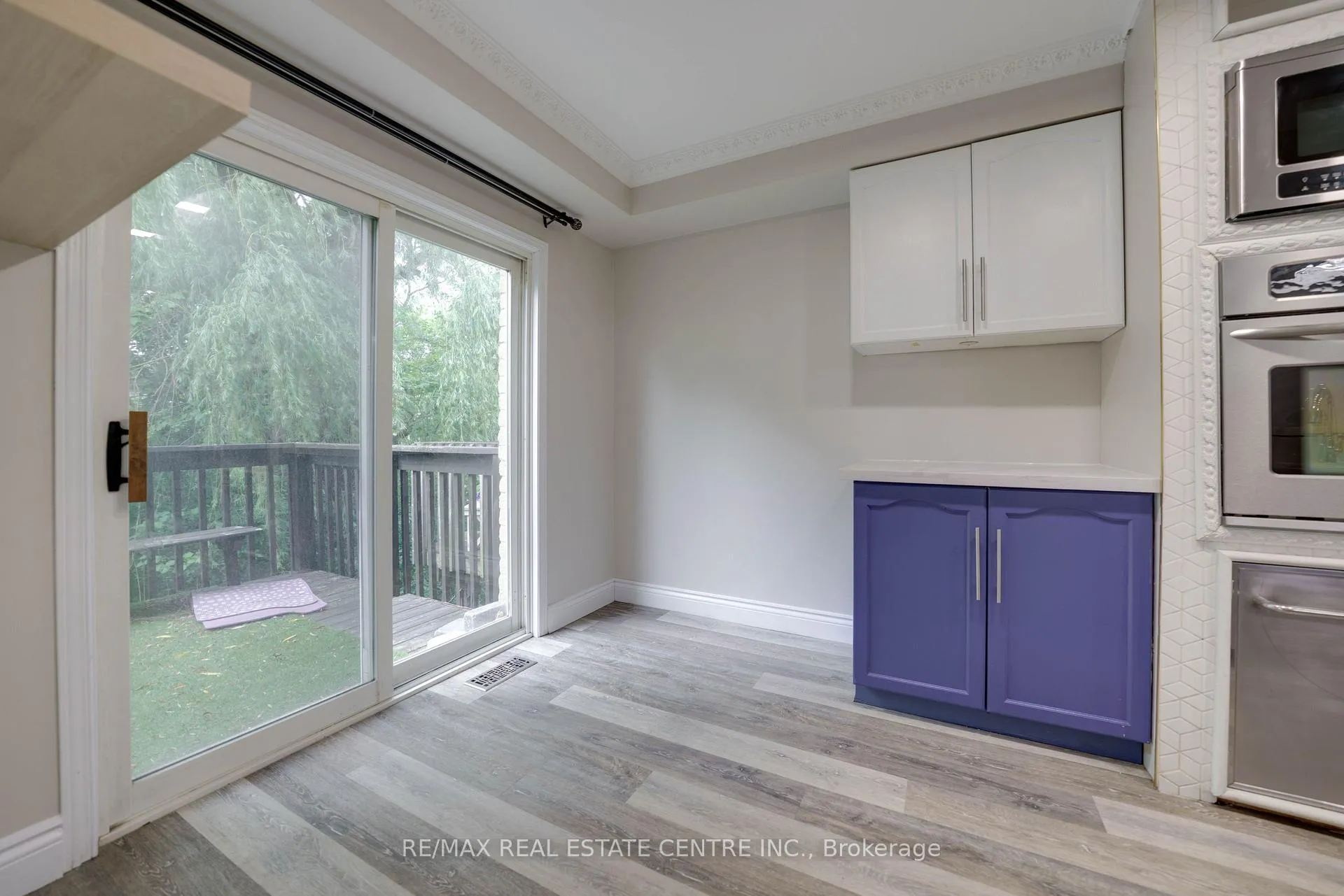 Photo 9 of Unit 32, 76 Frances Avenue, Hamilton, Lakeshore — HOMEH