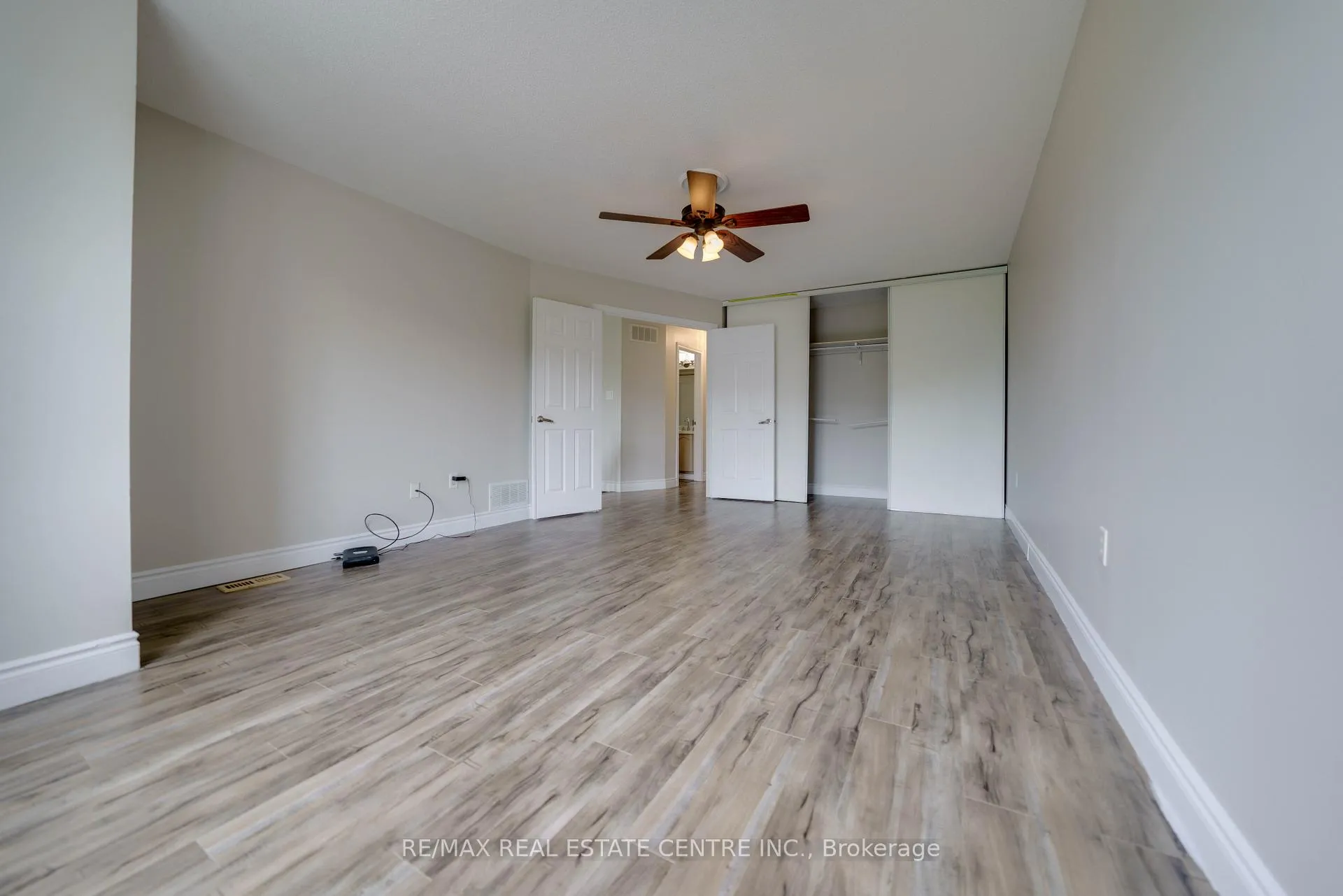Photo 22 of Unit 32, 76 Frances Avenue, Hamilton, Lakeshore — HOMEH