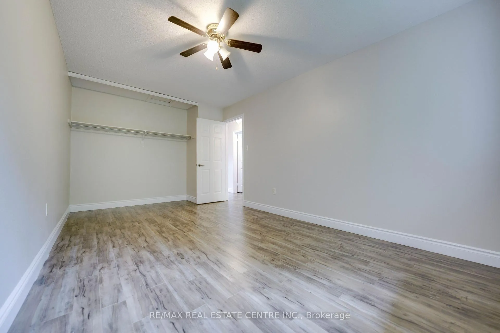 Photo 29 of Unit 32, 76 Frances Avenue, Hamilton, Lakeshore — HOMEH