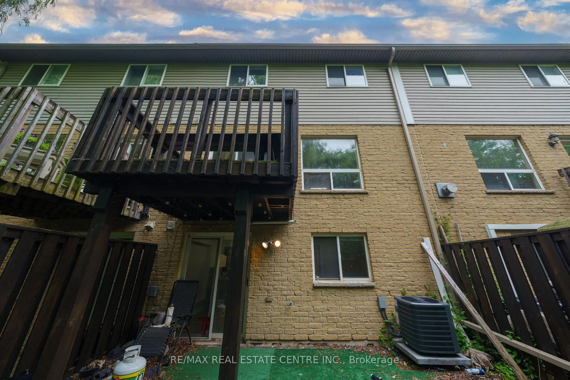Photo 43 of Unit 32, 76 Frances Avenue, Hamilton, Lakeshore — HOMEH