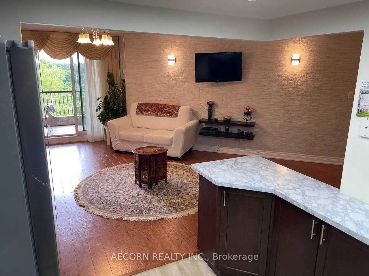 Photo 7 of Unit 805, 7811 Yonge Street, Markham, Thornhill — HOMEH