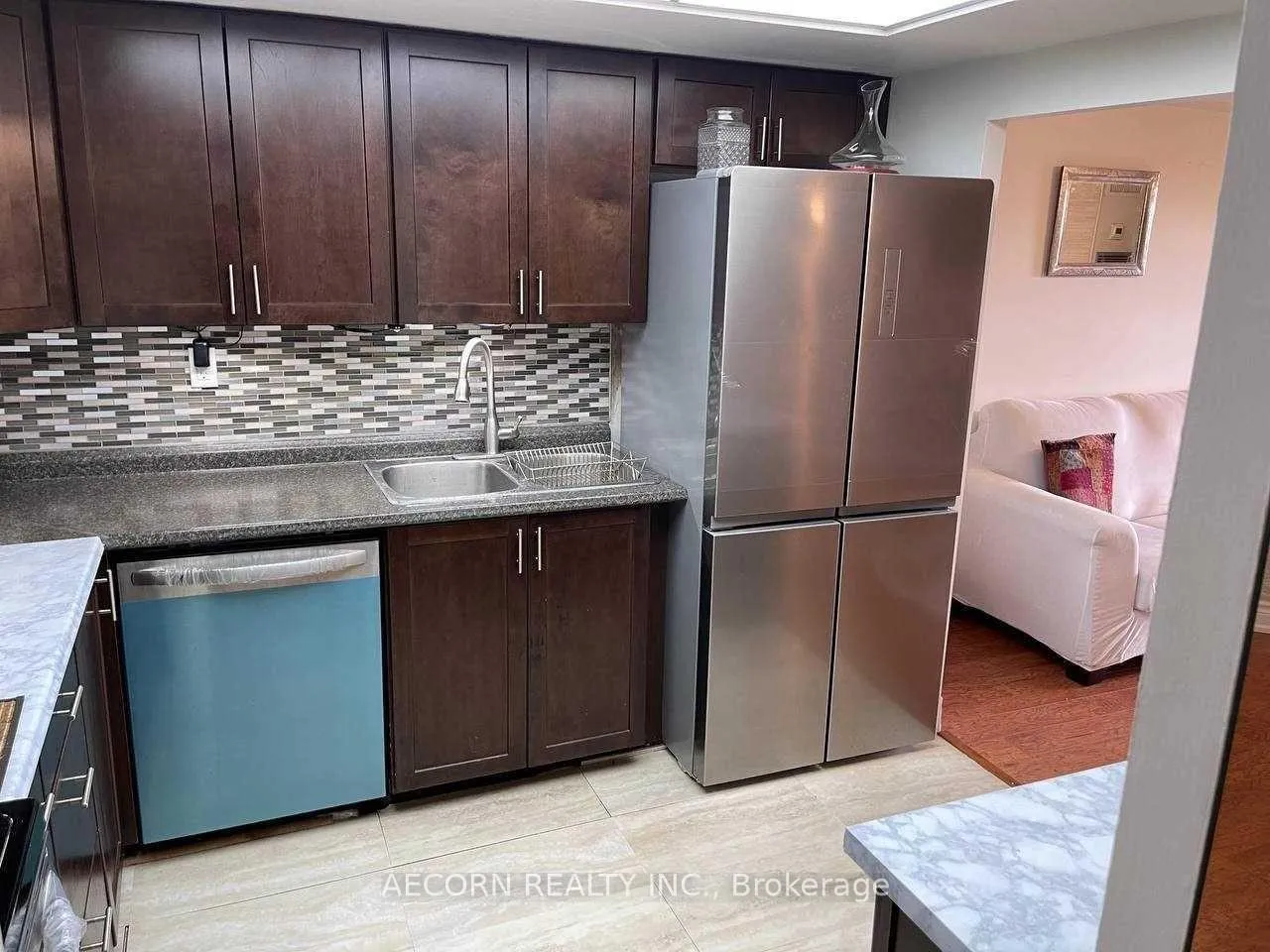 Photo 13 of Unit 805, 7811 Yonge Street, Markham, Thornhill — HOMEH