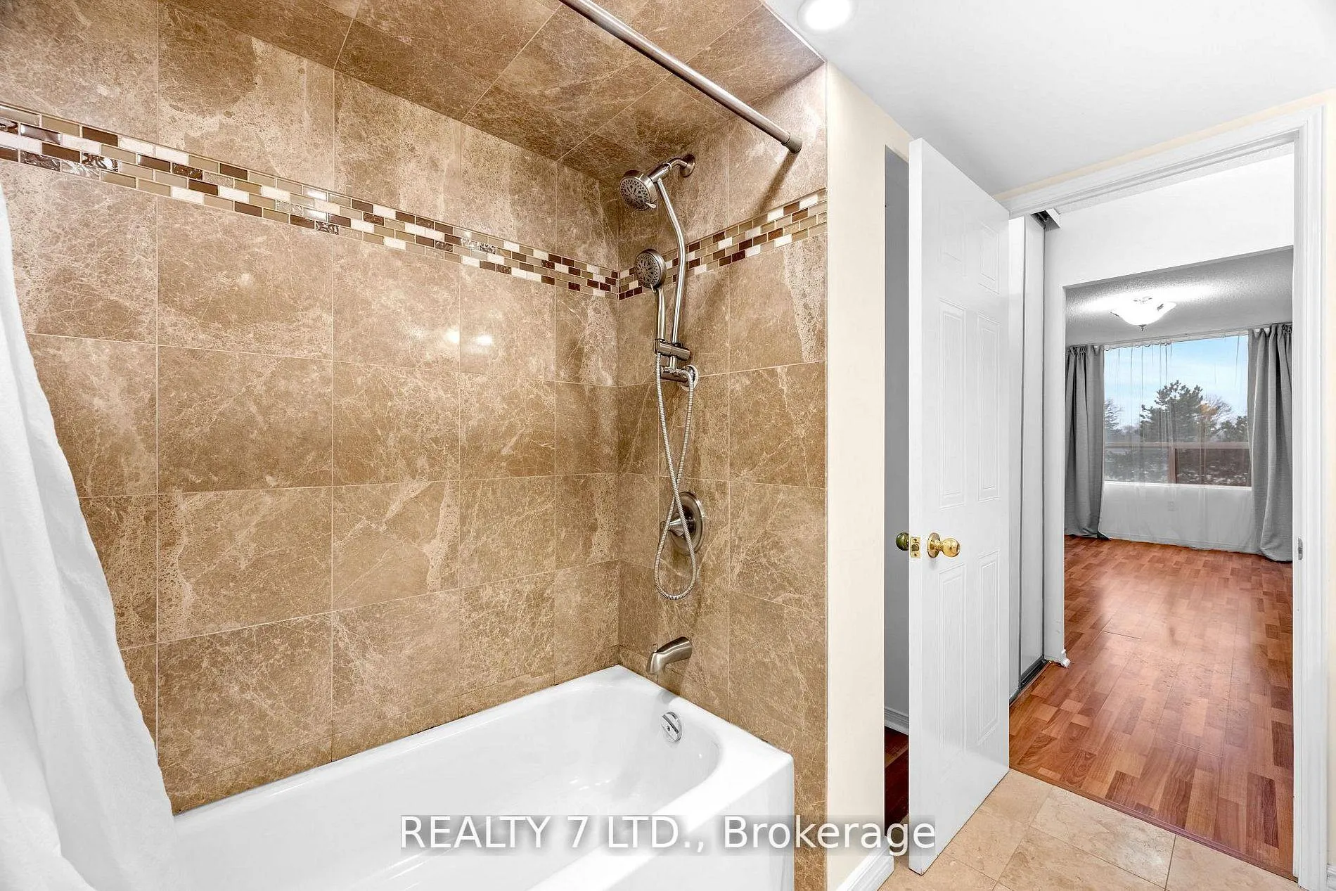 Photo 8 of Unit 412, 1270 Maple Crossing Boulevard, Burlington, Brant — HOMEH