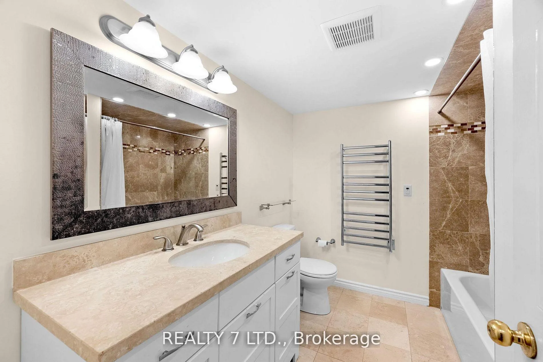 Photo 14 of Unit 412, 1270 Maple Crossing Boulevard, Burlington, Brant — HOMEH