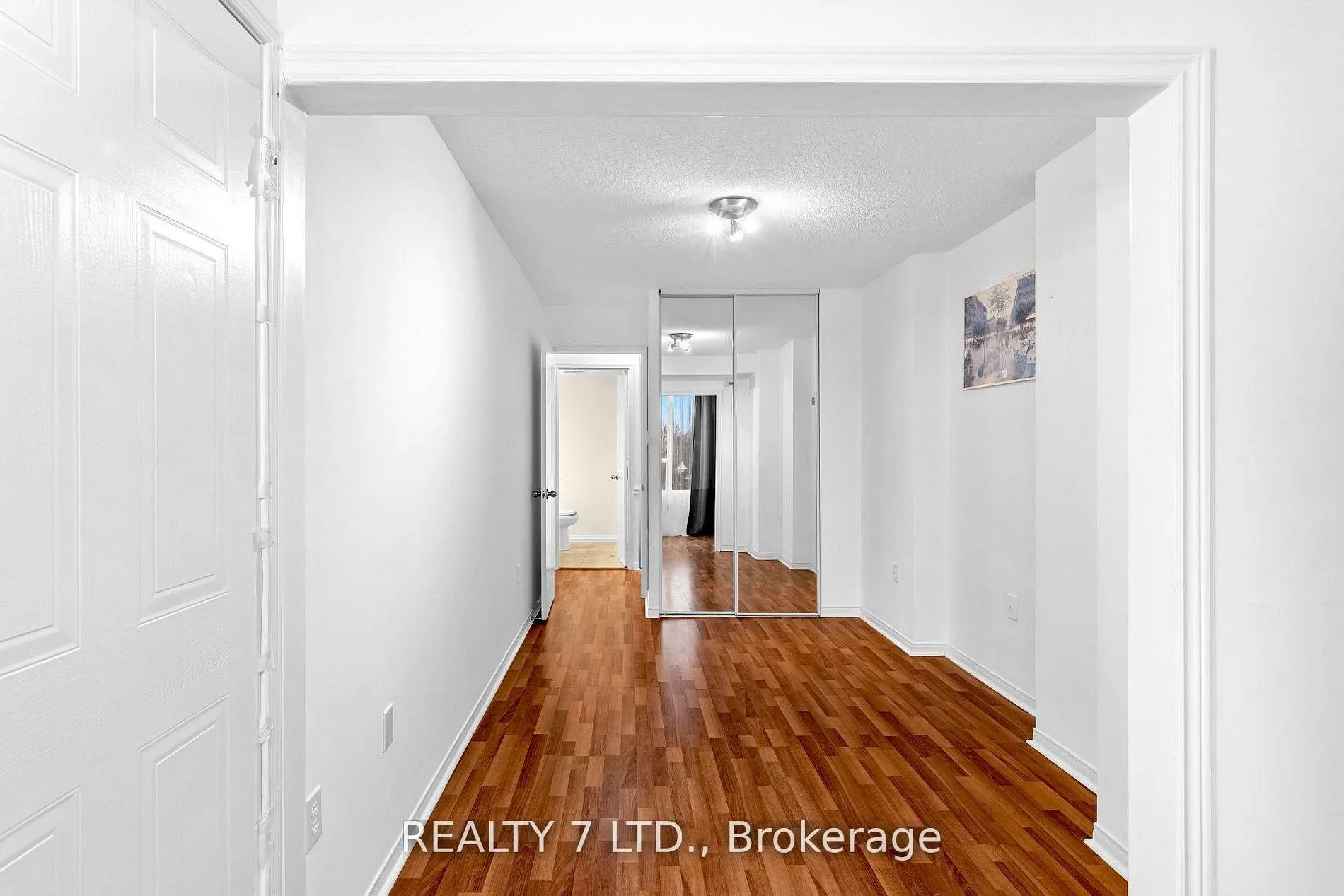 Photo 16 of Unit 412, 1270 Maple Crossing Boulevard, Burlington, Brant — HOMEH