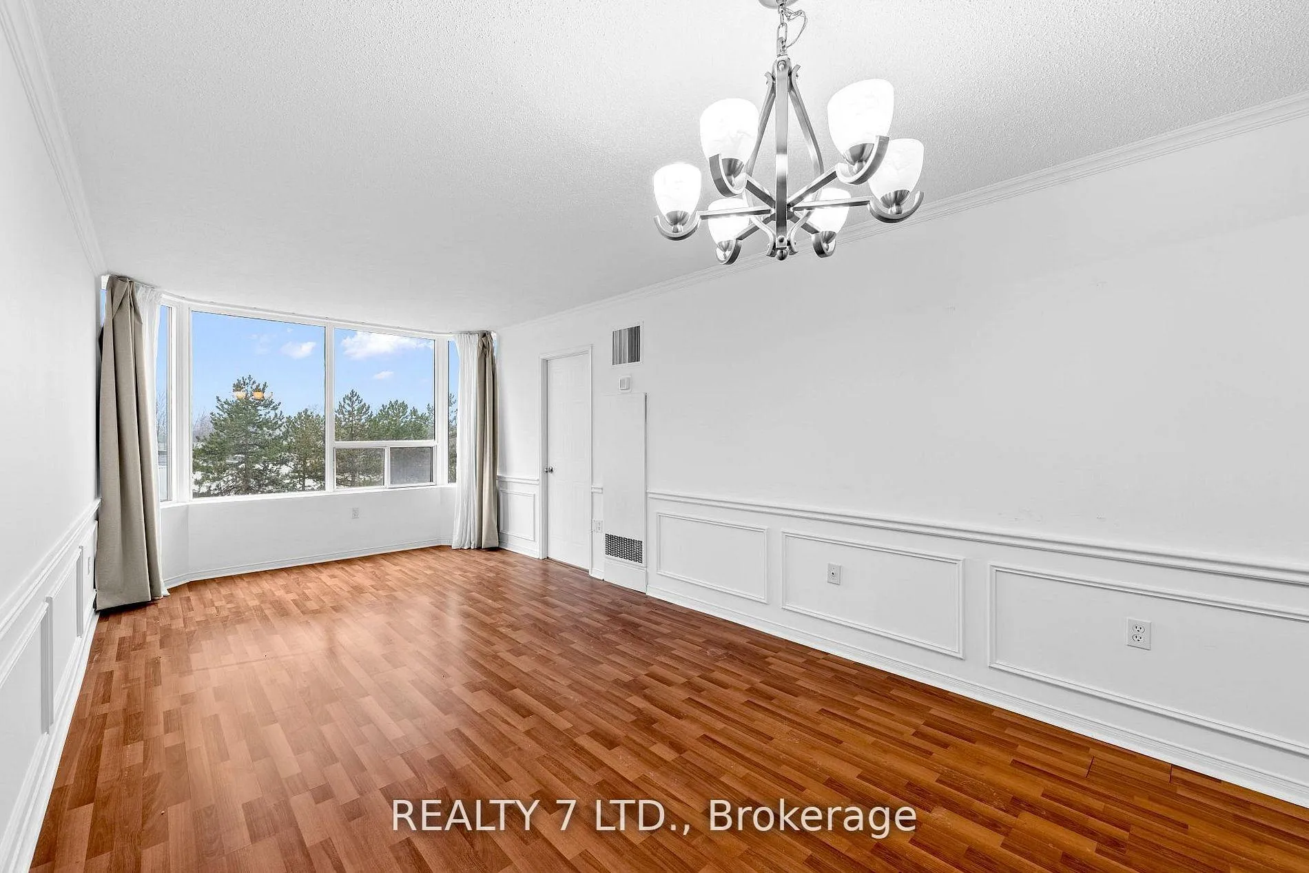 Photo 22 of Unit 412, 1270 Maple Crossing Boulevard, Burlington, Brant — HOMEH