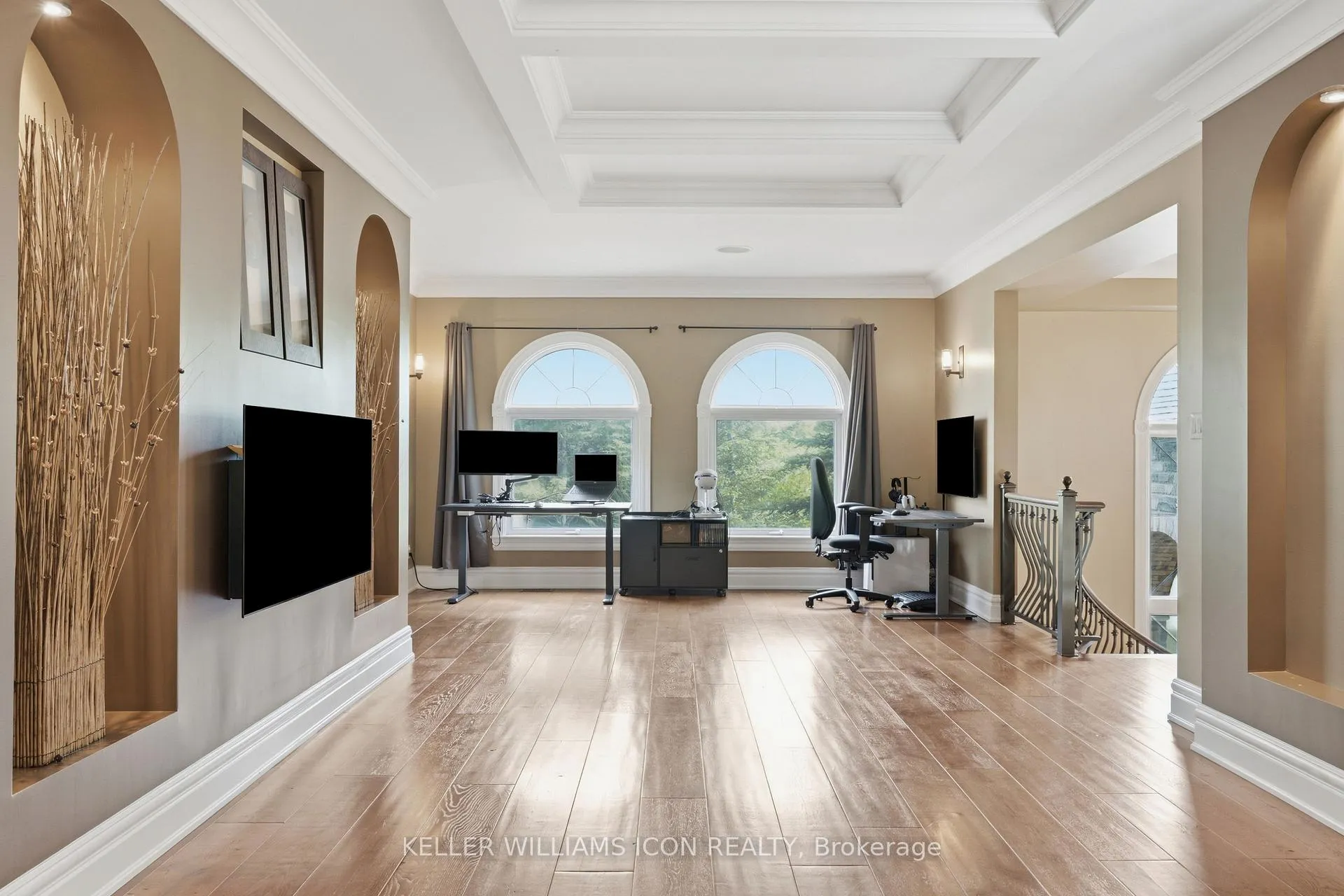 Photo 5 of 5801 Longhearth Way, Ottawa, Manotick East to Manotick Station — HOMEH