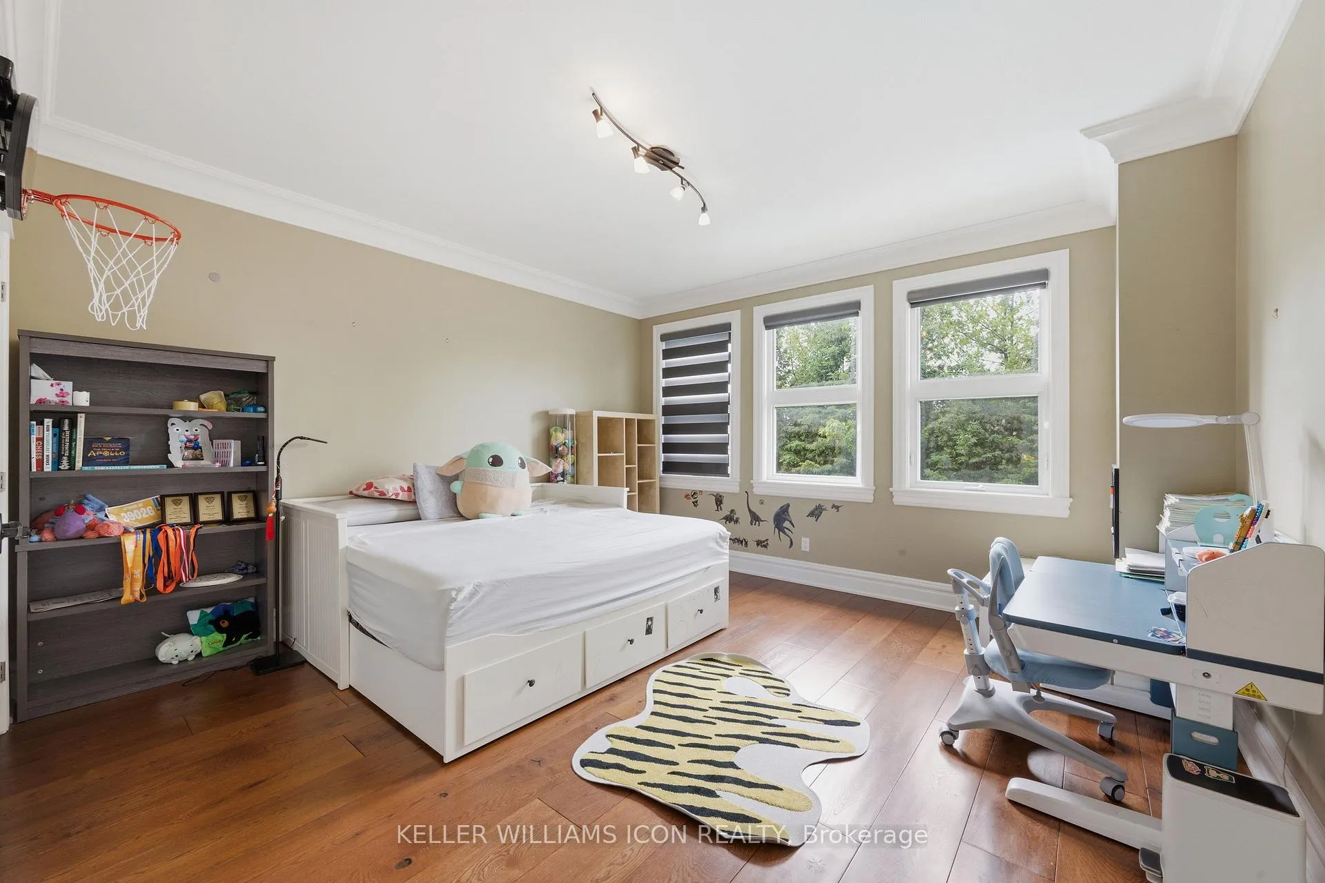 Photo 7 of 5801 Longhearth Way, Ottawa, Manotick East to Manotick Station — HOMEH