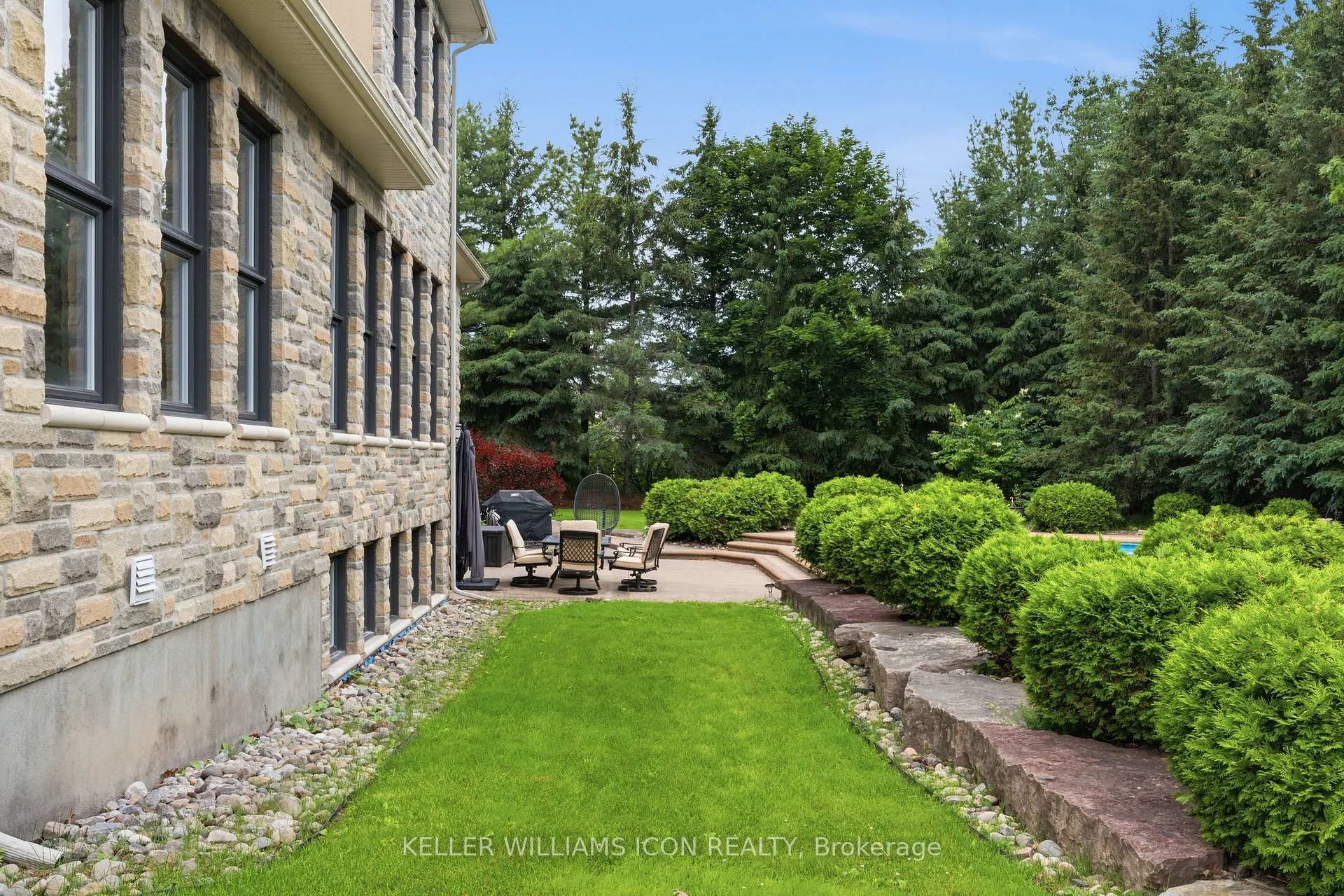 Photo 13 of 5801 Longhearth Way, Ottawa, Manotick East to Manotick Station — HOMEH