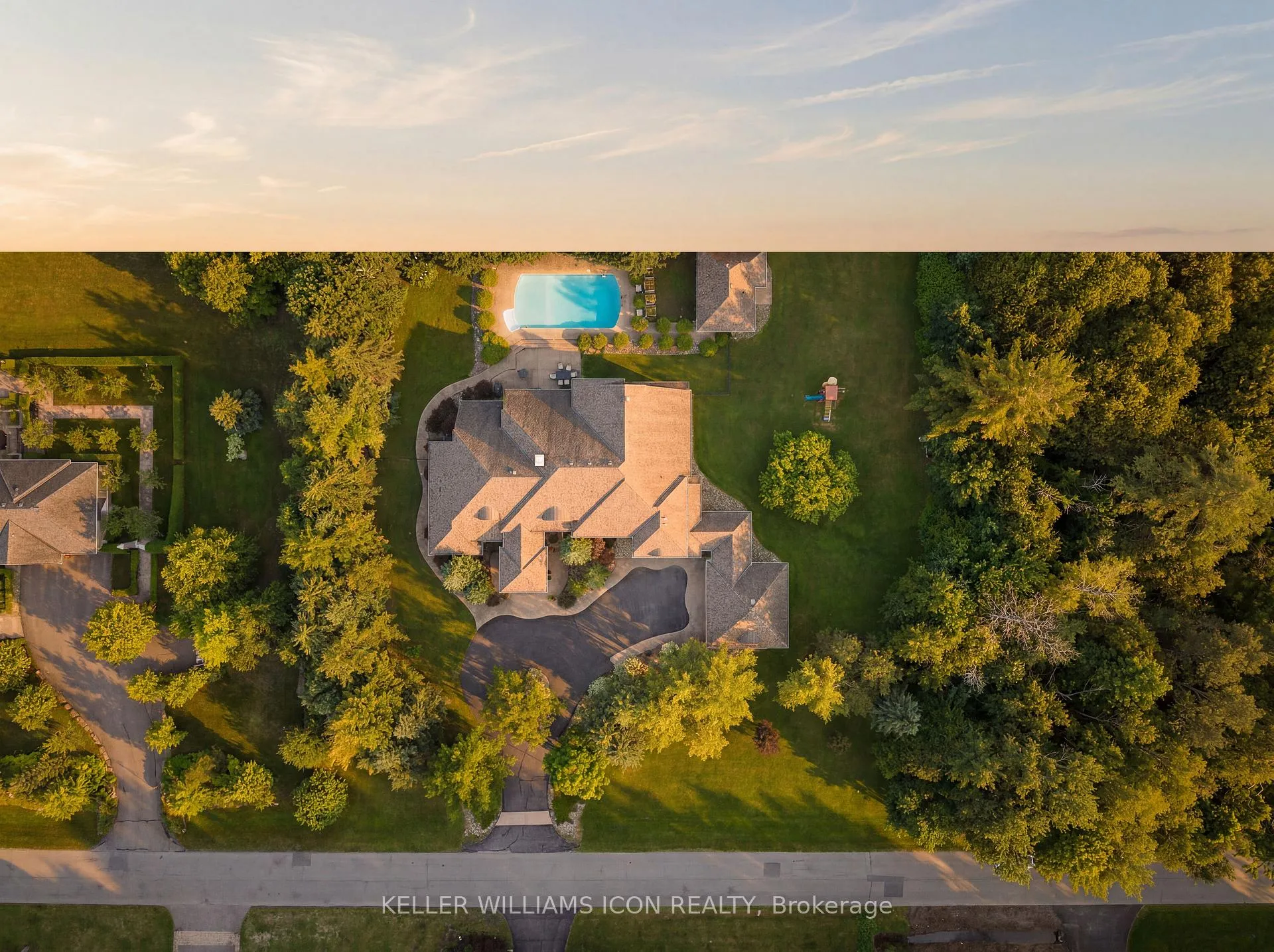 Photo 35 of 5801 Longhearth Way, Ottawa, Manotick East to Manotick Station — HOMEH