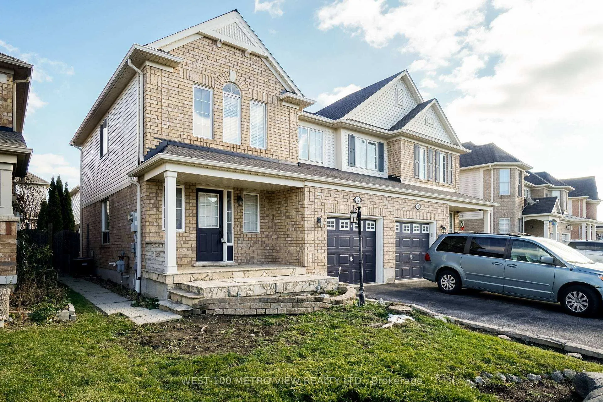 Photo 2 of 17 Georgian Road, Brampton, Credit Valley — HOMEH