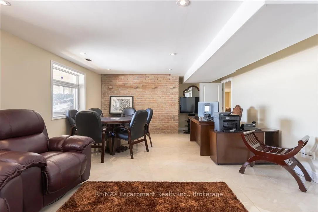 Photo 24 of 3346 Lakeshore Road W, Oakville, Bronte — HOMEH
