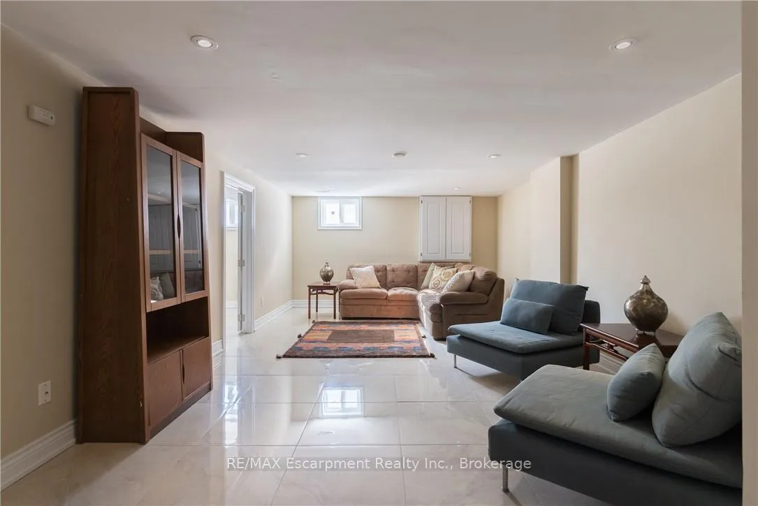 Photo 25 of 3346 Lakeshore Road W, Oakville, Bronte — HOMEH