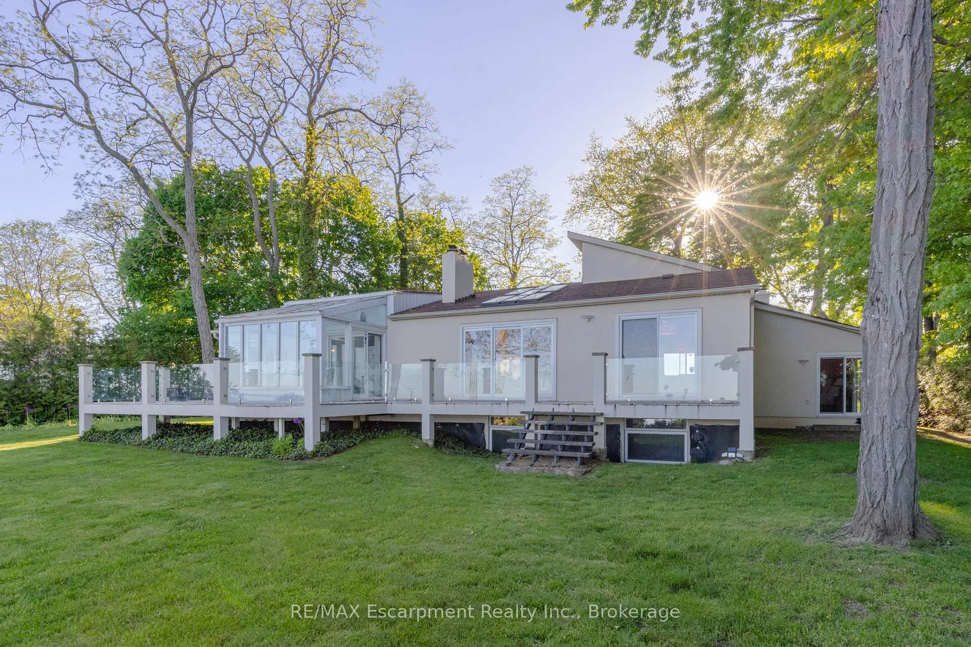 Photo 27 of 3346 Lakeshore Road W, Oakville, Bronte — HOMEH