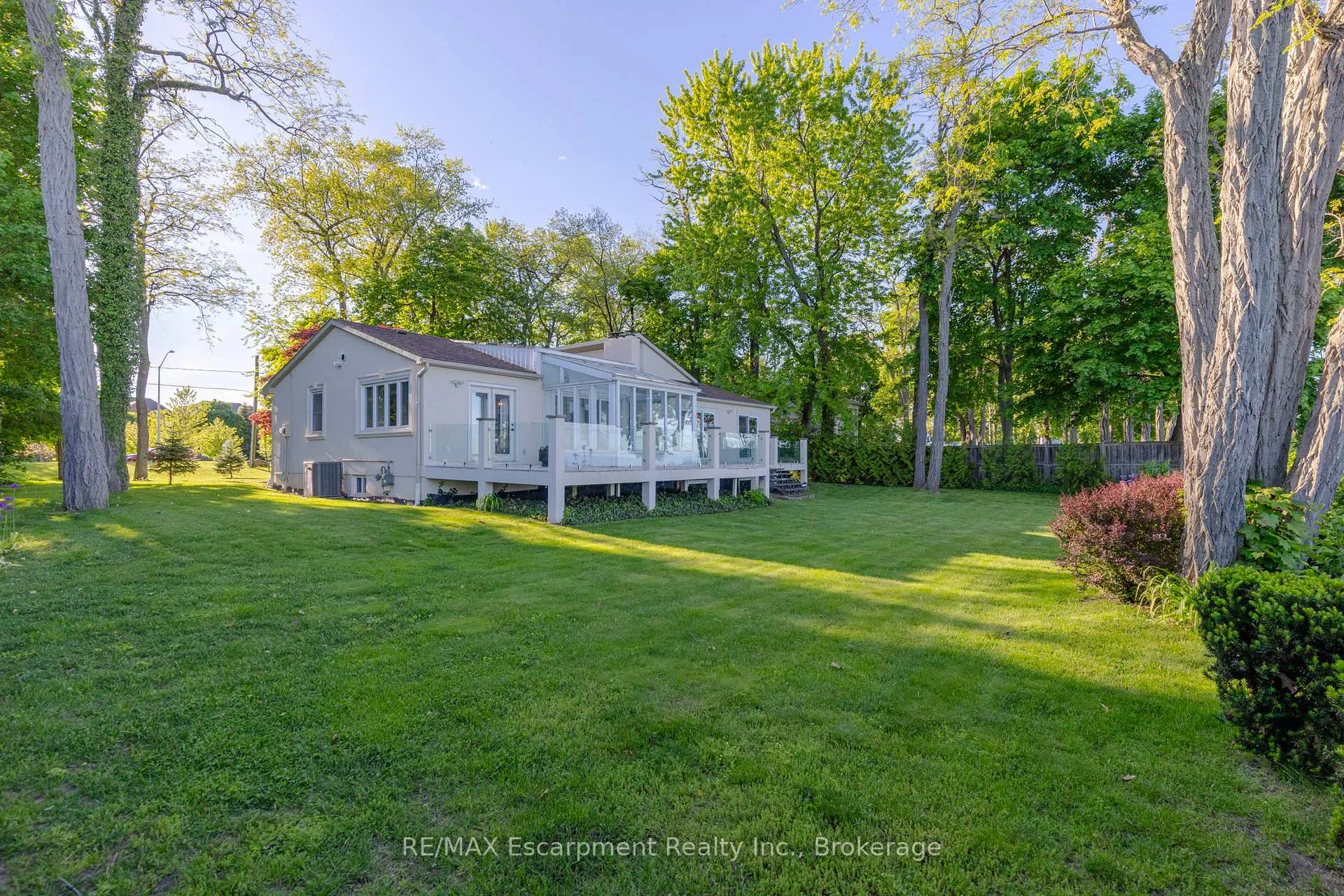 Photo 28 of 3346 Lakeshore Road W, Oakville, Bronte — HOMEH