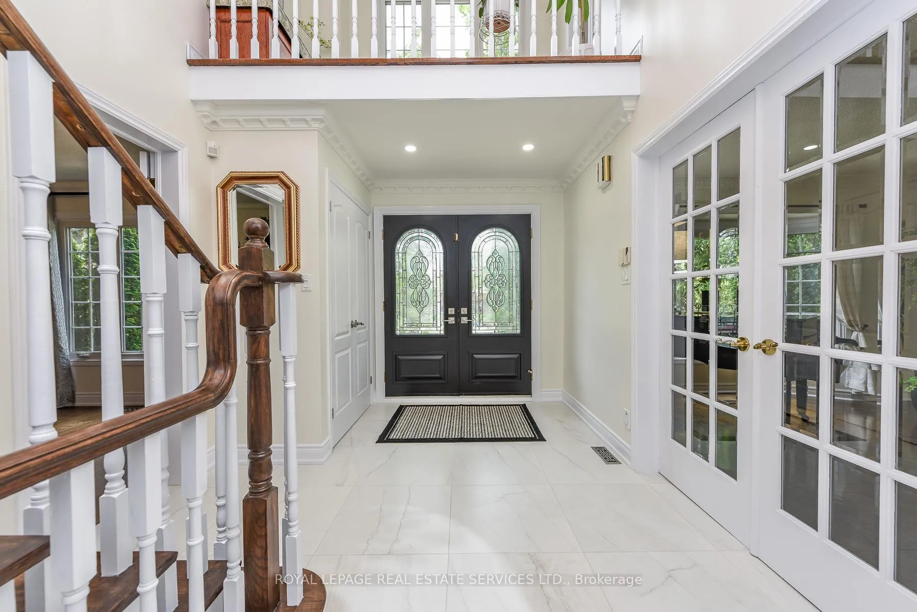 Photo 4 of 1338 Chalfield Drive, Oakville, Clearview — HOMEH