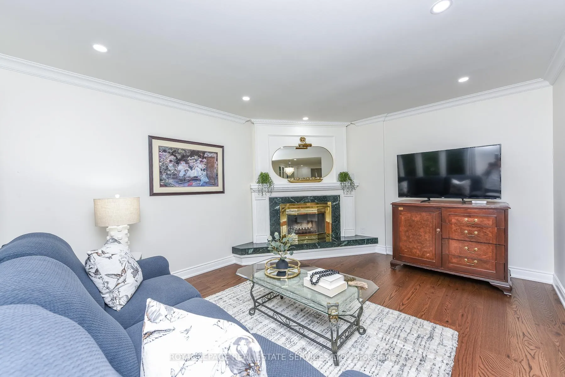 Photo 14 of 1338 Chalfield Drive, Oakville, Clearview — HOMEH