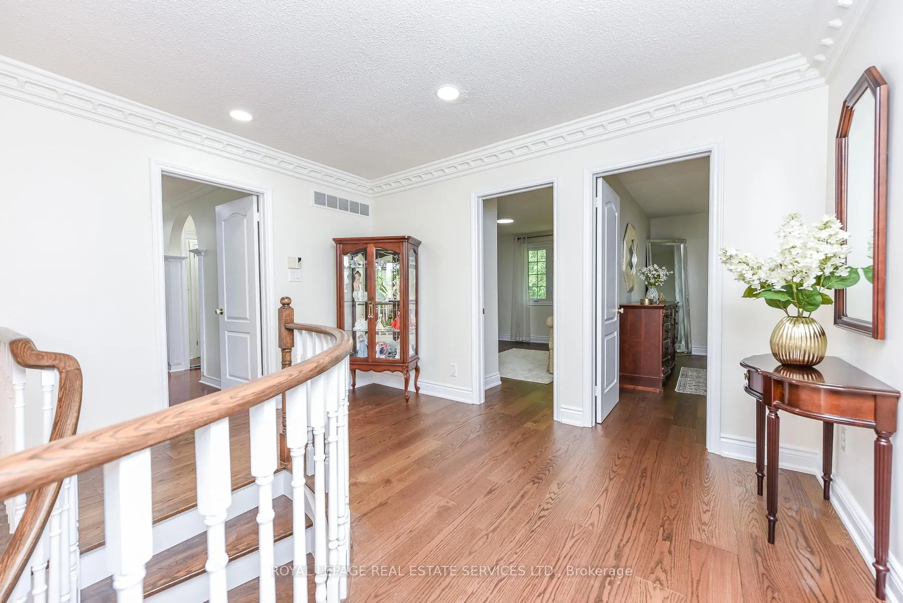 Photo 21 of 1338 Chalfield Drive, Oakville, Clearview — HOMEH