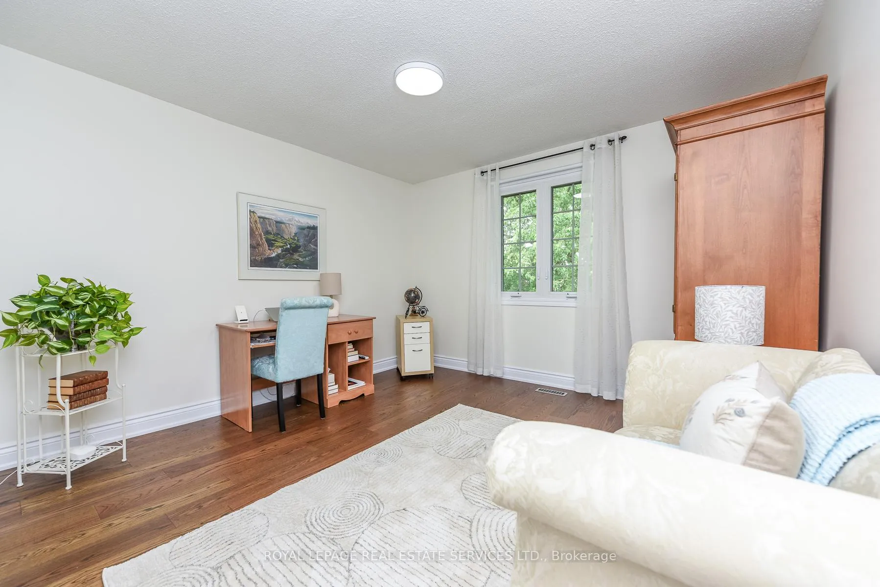 Photo 22 of 1338 Chalfield Drive, Oakville, Clearview — HOMEH