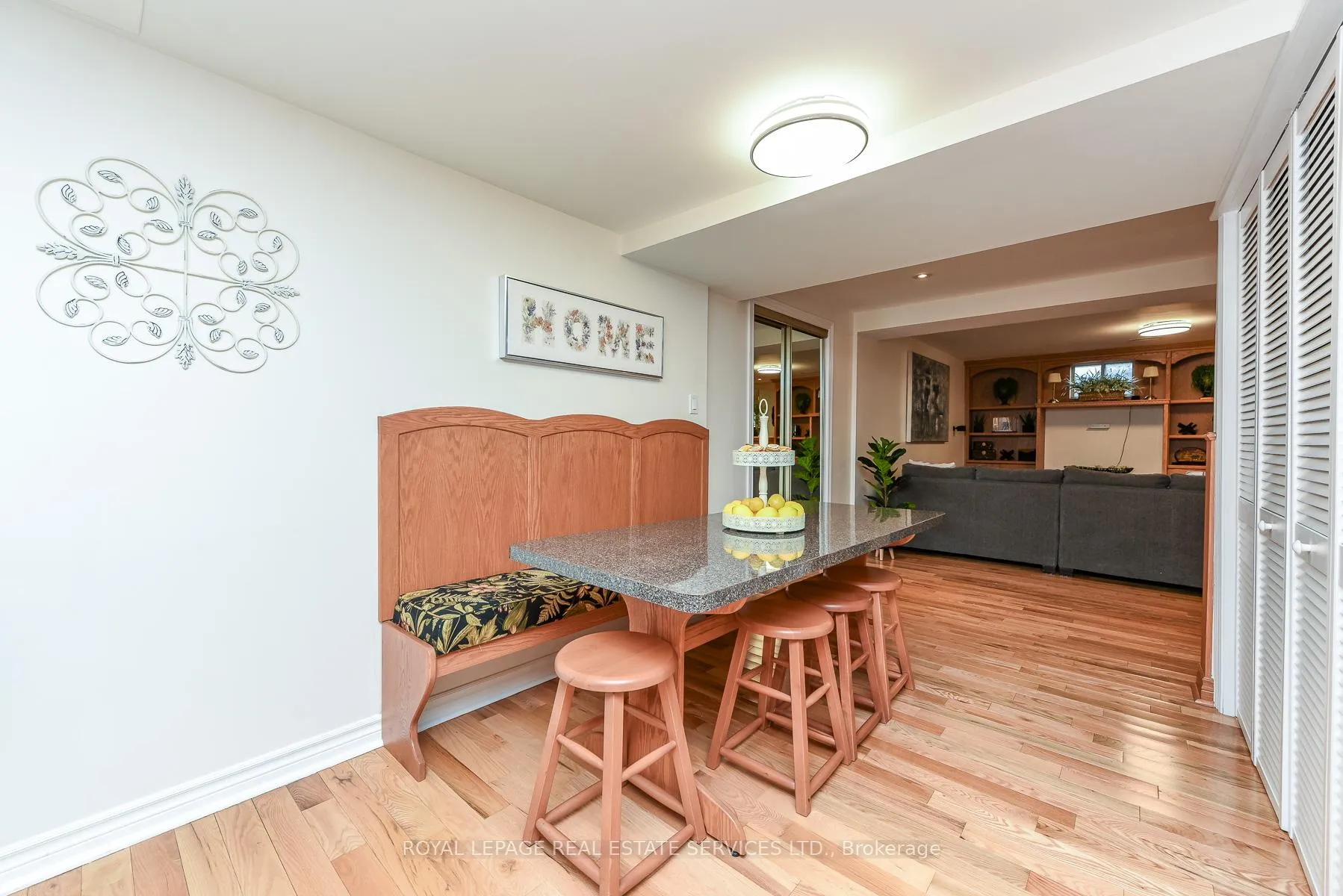 Photo 46 of 1338 Chalfield Drive, Oakville, Clearview — HOMEH