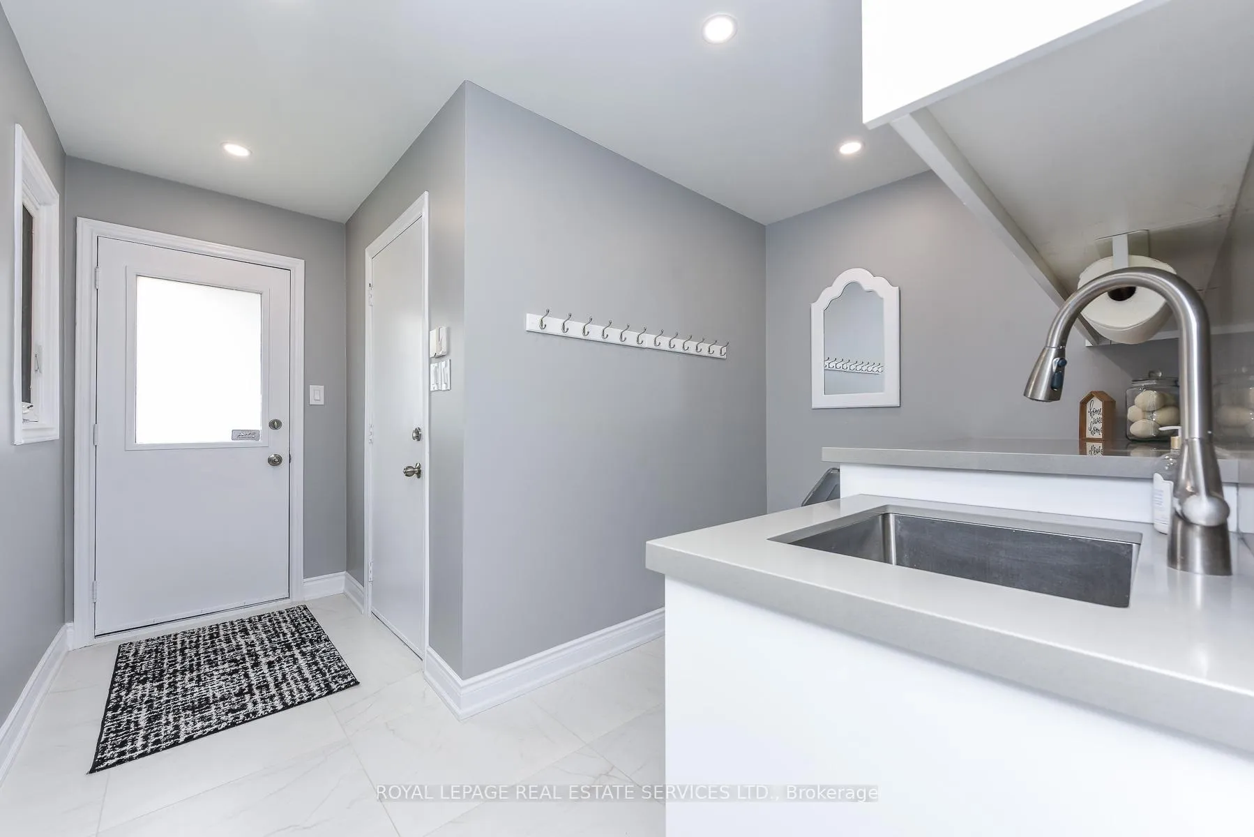 Photo 50 of 1338 Chalfield Drive, Oakville, Clearview — HOMEH