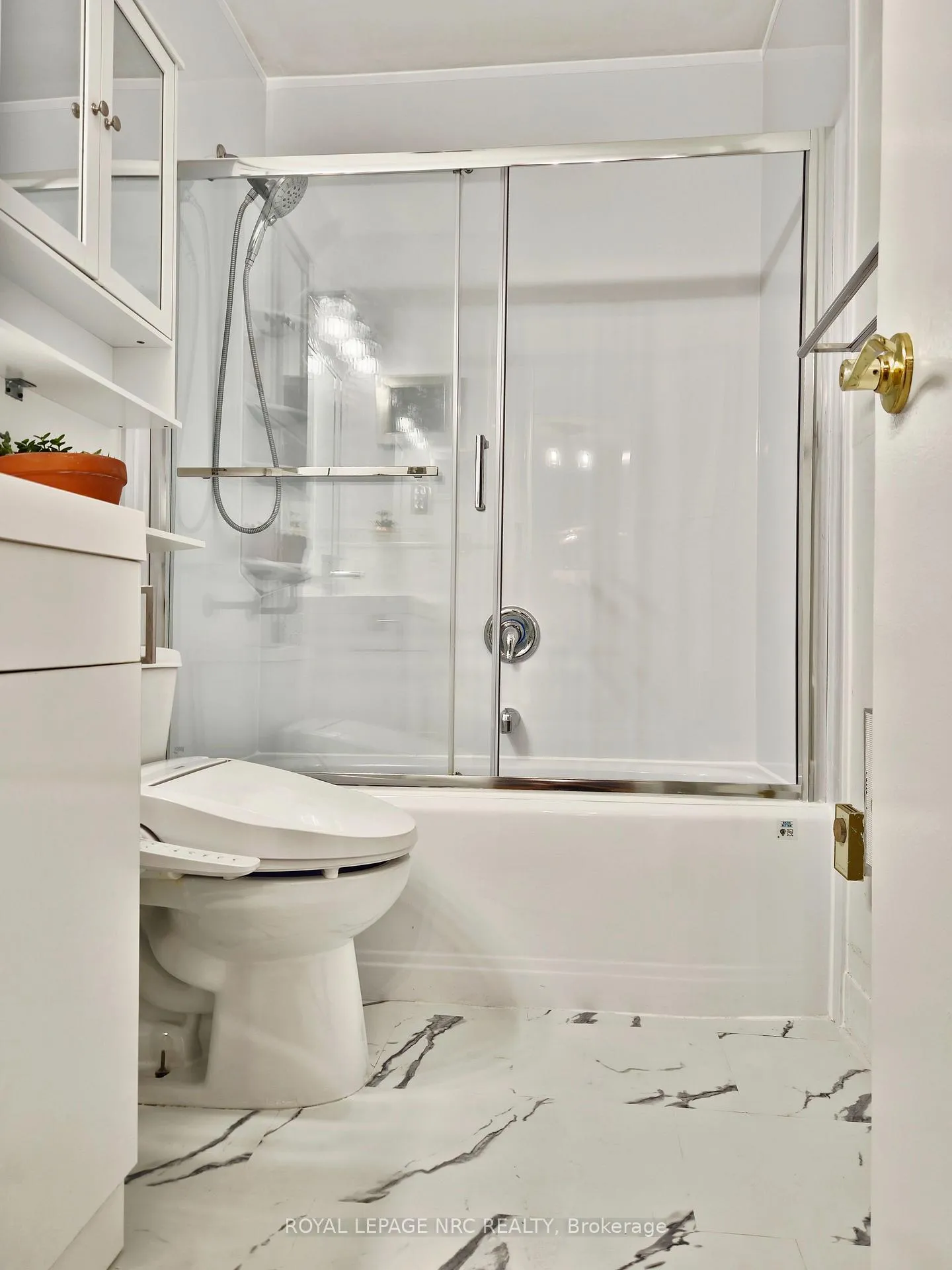Photo 11 of Unit 1108, 35 Towering Heights Boulevard, St. Catharines, Glendale/Glenridge — HOMEH