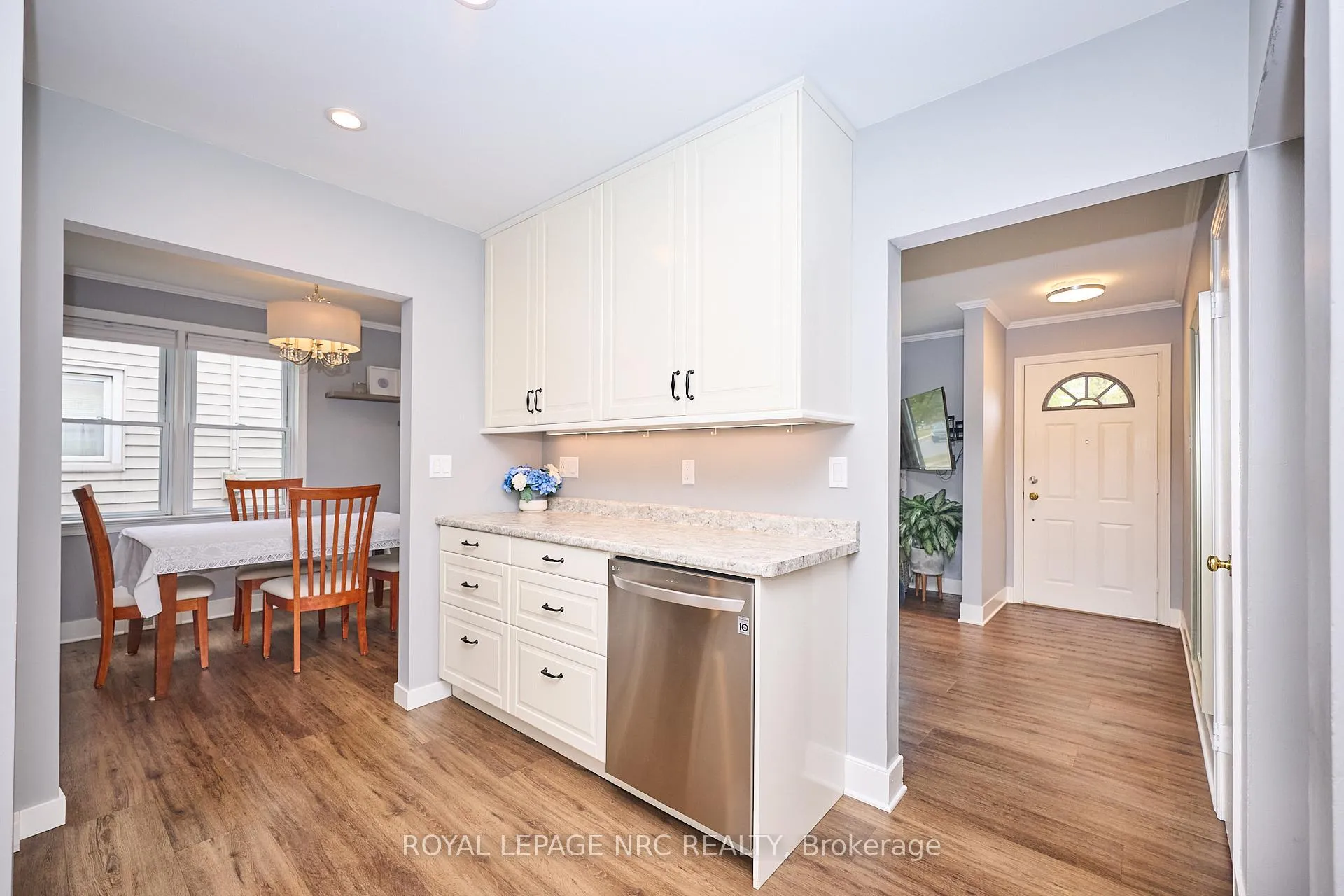 Photo 9 of 5916 Carman Street, Niagara Falls, Church's Lane — HOMEH