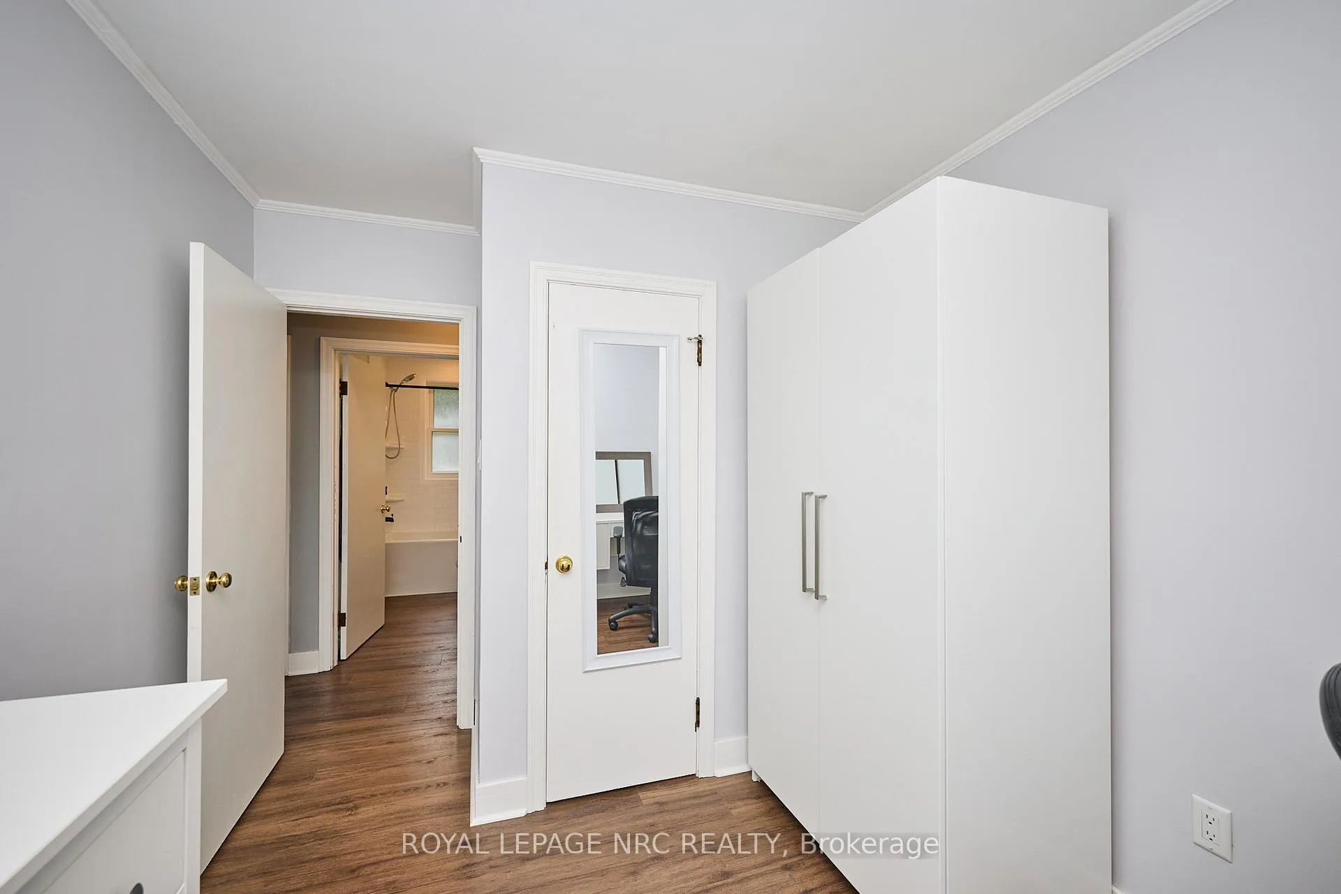 Photo 18 of 5916 Carman Street, Niagara Falls, Church's Lane — HOMEH
