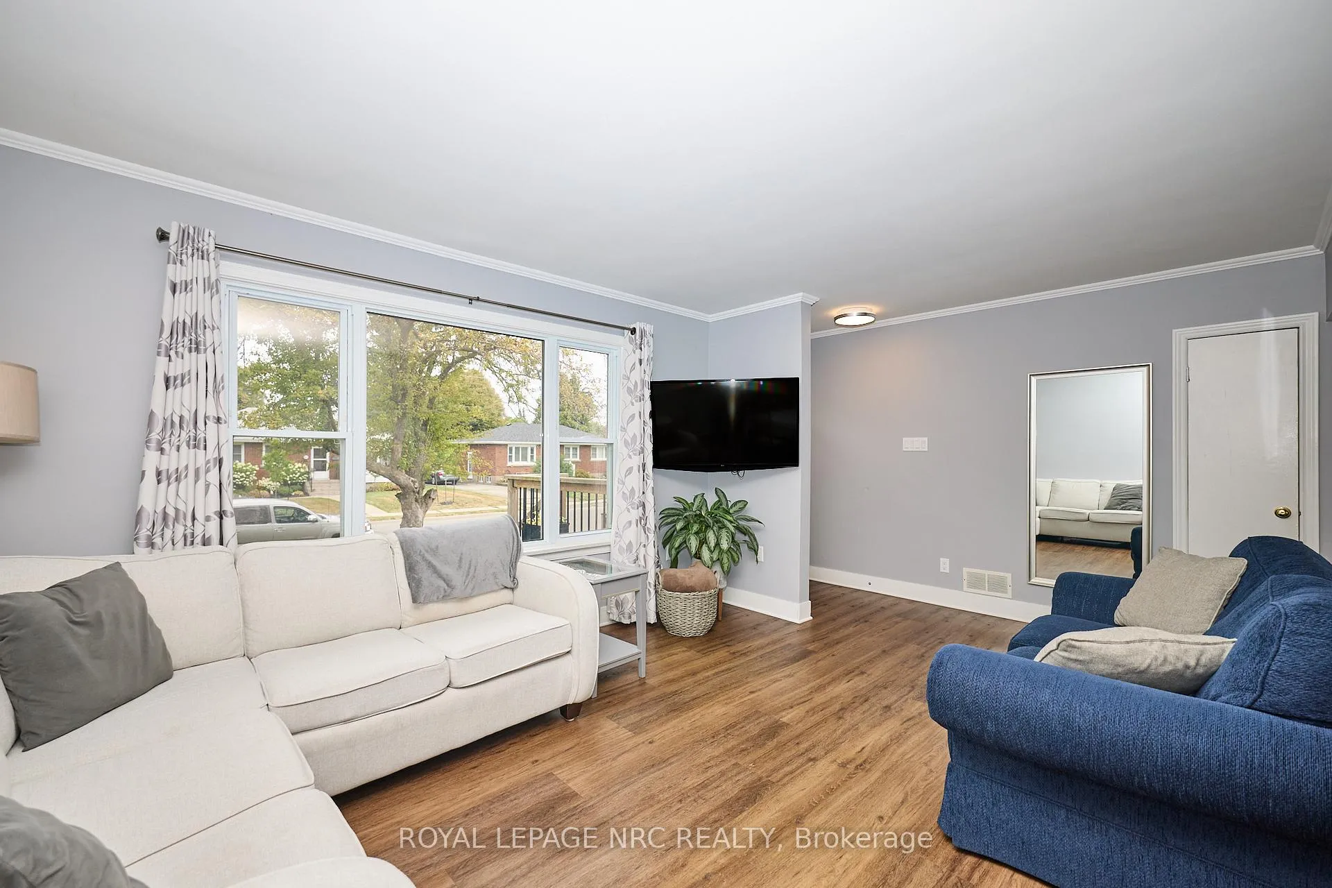 Photo 31 of 5916 Carman Street, Niagara Falls, Church's Lane — HOMEH