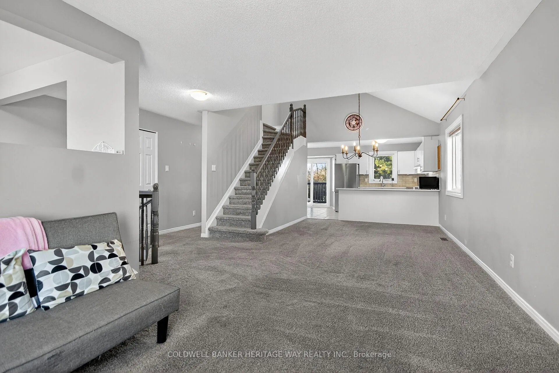 Photo 5 of 160 Patterson Crescent, Carleton Place — HOMEH