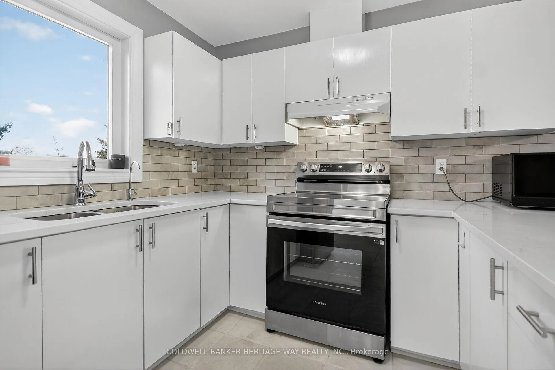 Photo 9 of 160 Patterson Crescent, Carleton Place — HOMEH