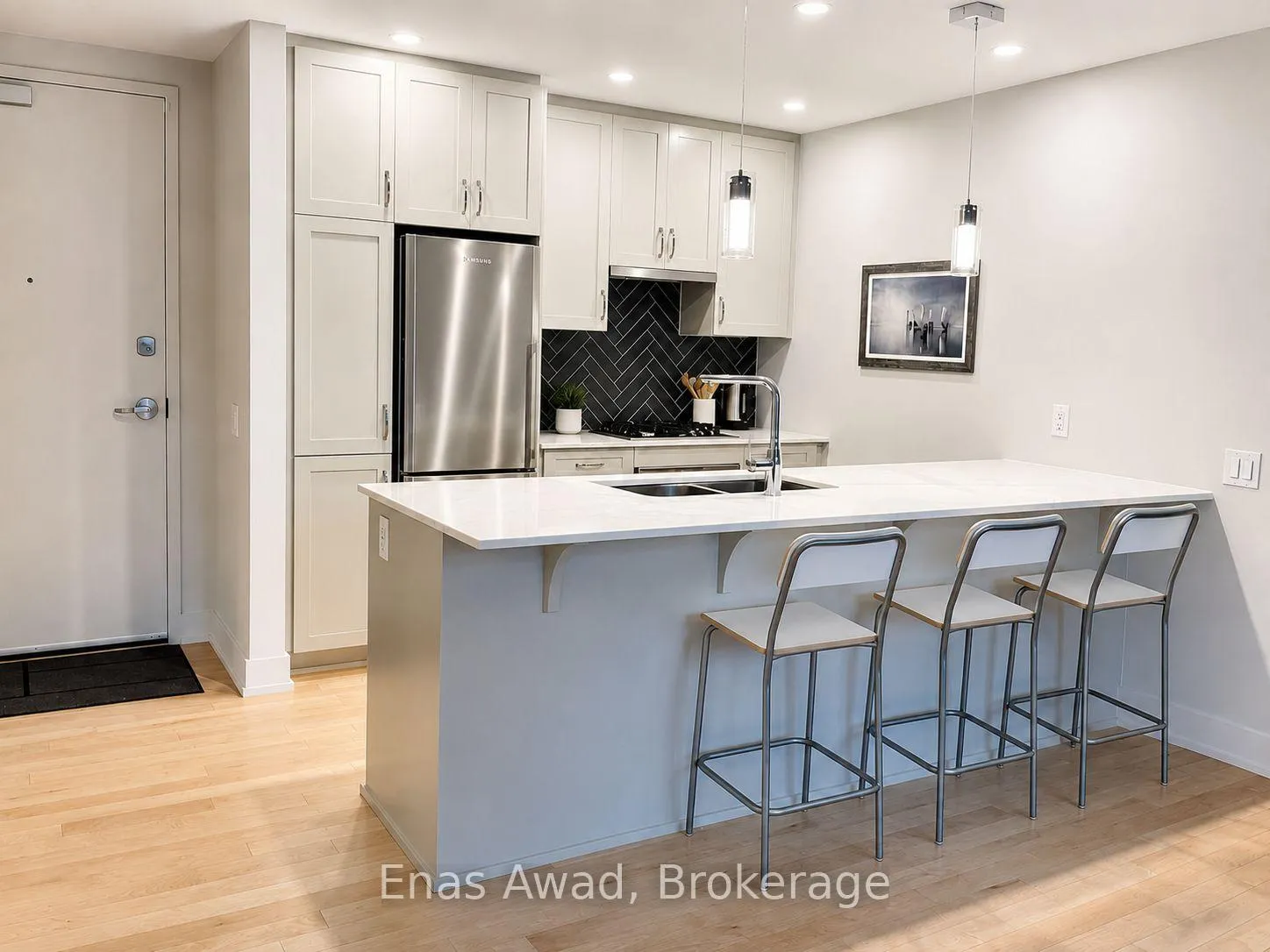 Photo 3 of Unit 1, 60 Springhurst Avenue, Ottawa, Ottawa East — HOMEH