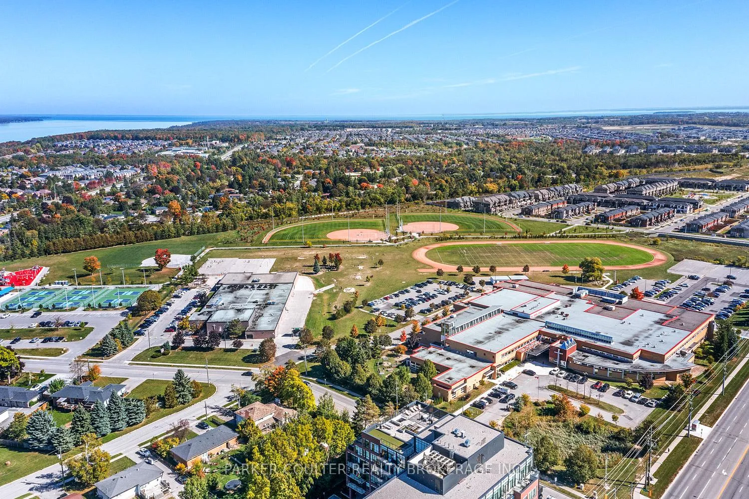 Photo 33 of Unit 114, 681 Yonge Street, Barrie, Painswick South — HOMEH