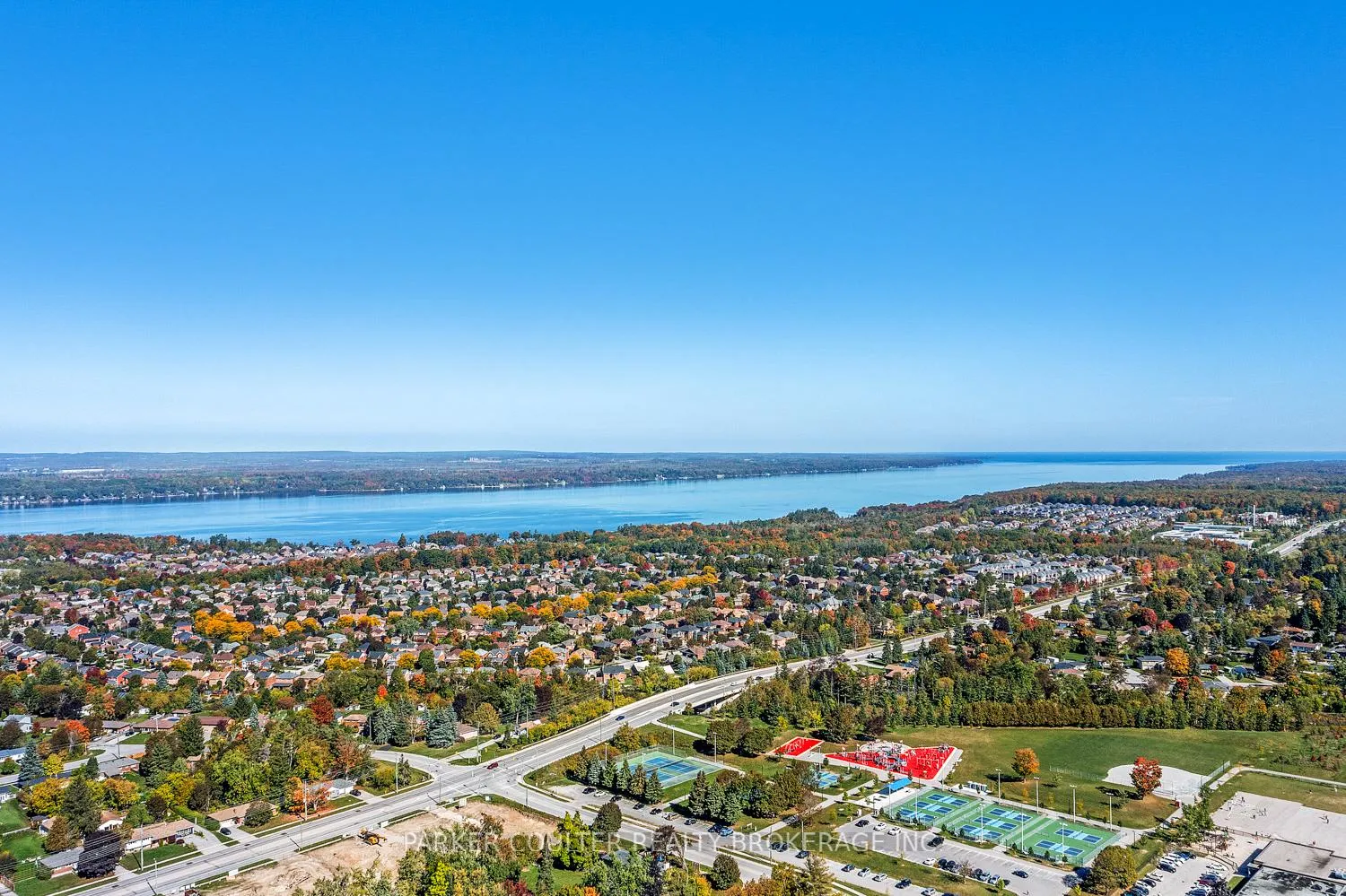 Photo 35 of Unit 114, 681 Yonge Street, Barrie, Painswick South — HOMEH