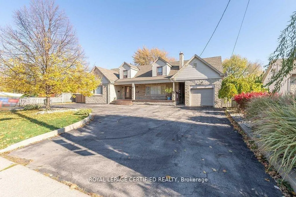 Photo 1 of 110 Gray Road, Hamilton, Stoney Creek — HOMEH