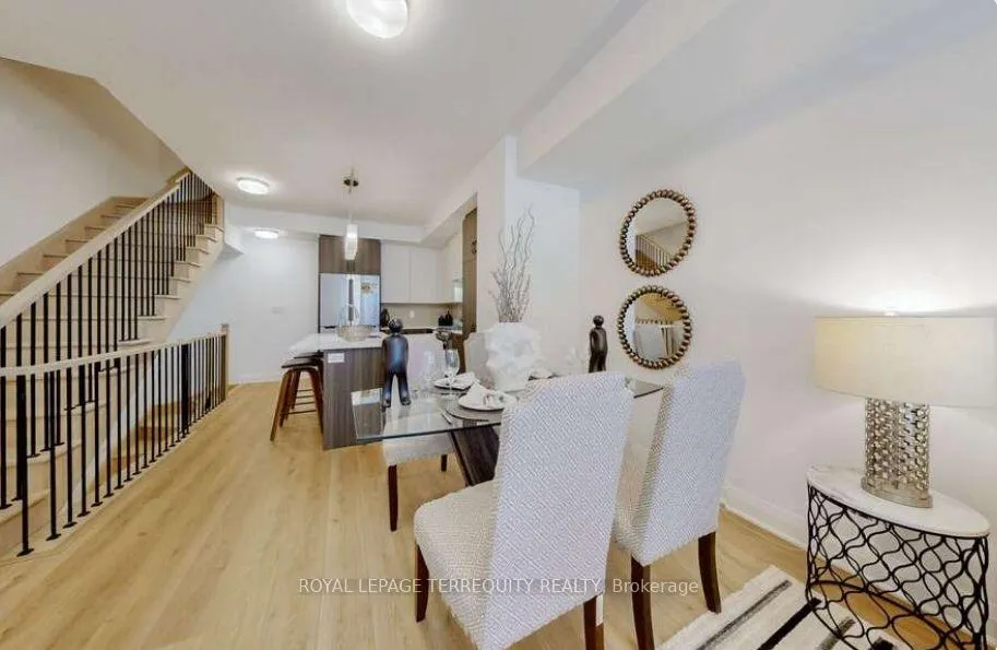 Photo 9 of 150 Alton Crescent, Vaughan, Uplands — HOMEH