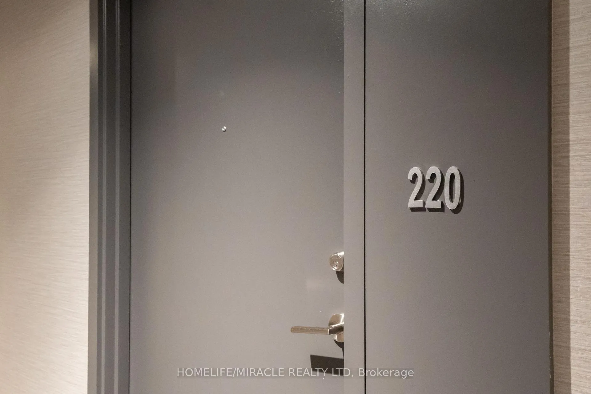 Photo 6 of Unit 220, 3005 Pine Glen Road, Oakville, Westmount — HOMEH
