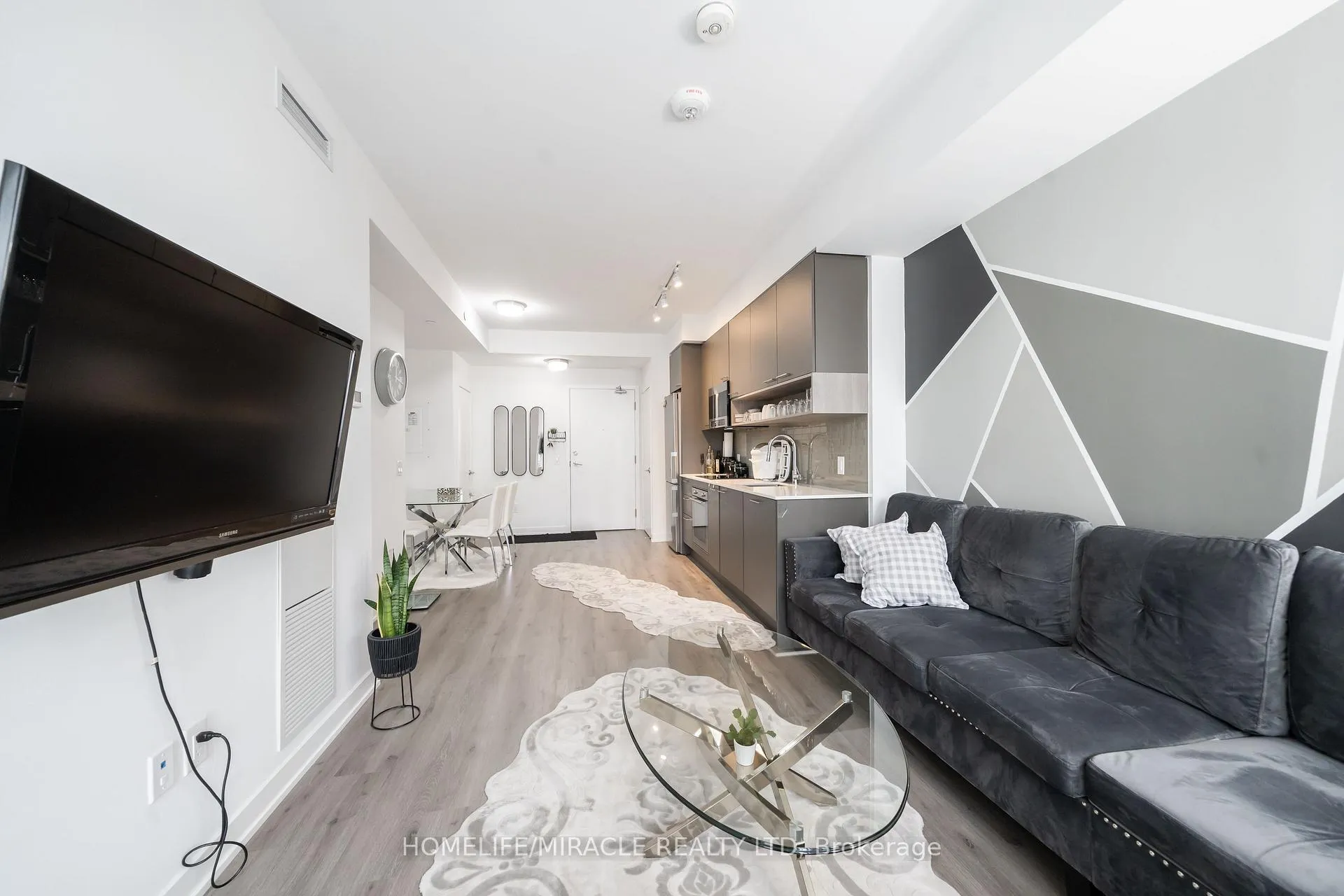 Photo 14 of Unit 220, 3005 Pine Glen Road, Oakville, Westmount — HOMEH