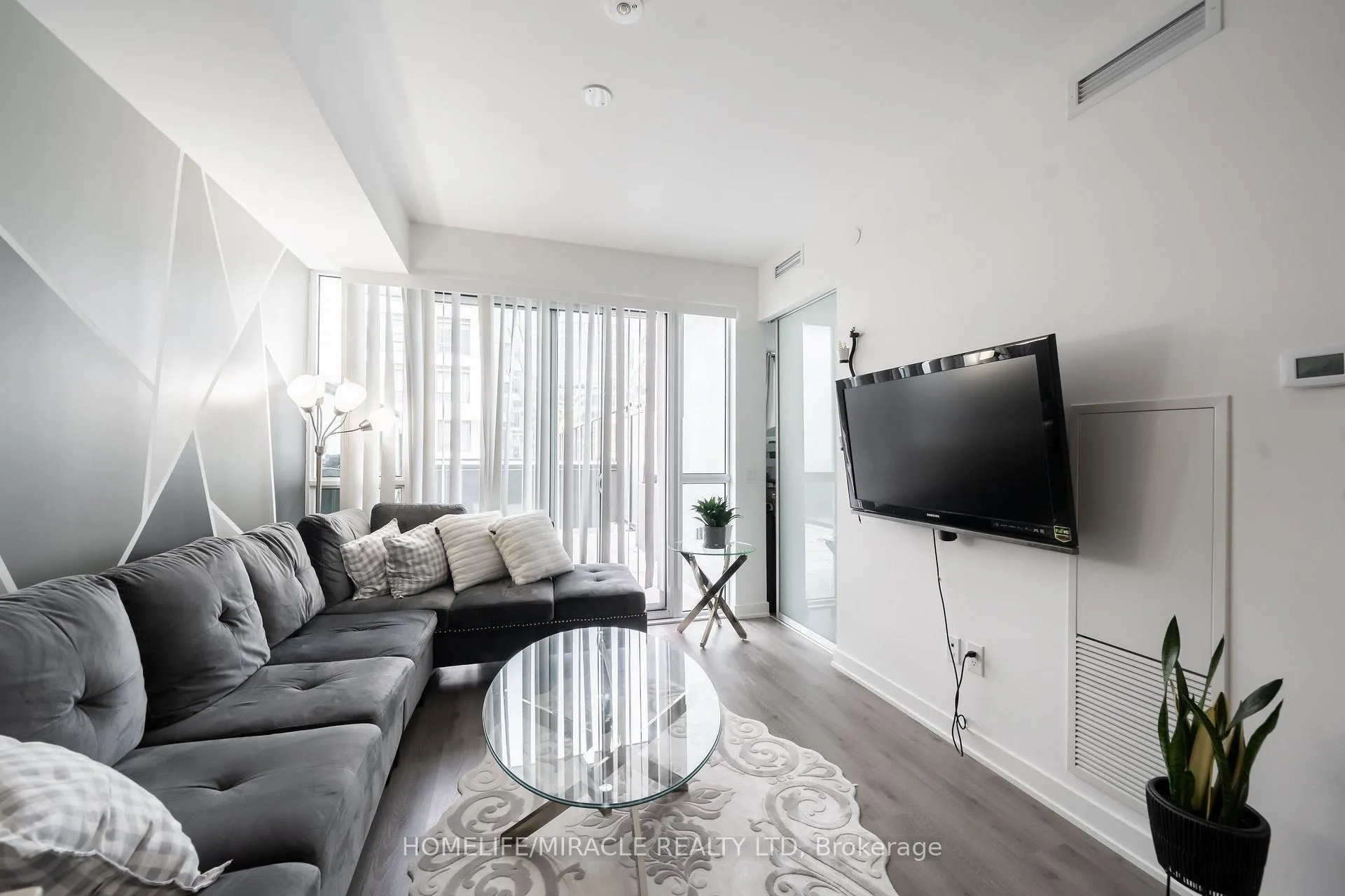 Photo 15 of Unit 220, 3005 Pine Glen Road, Oakville, Westmount — HOMEH