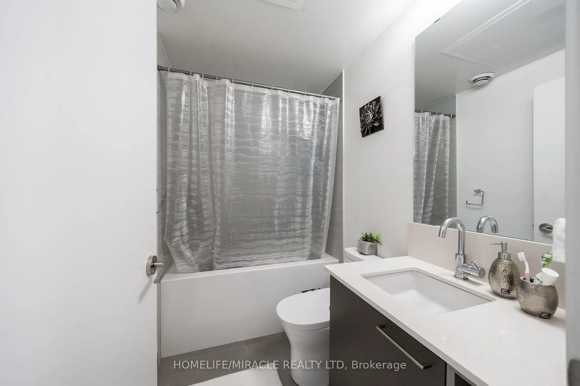 Photo 25 of Unit 220, 3005 Pine Glen Road, Oakville, Westmount — HOMEH