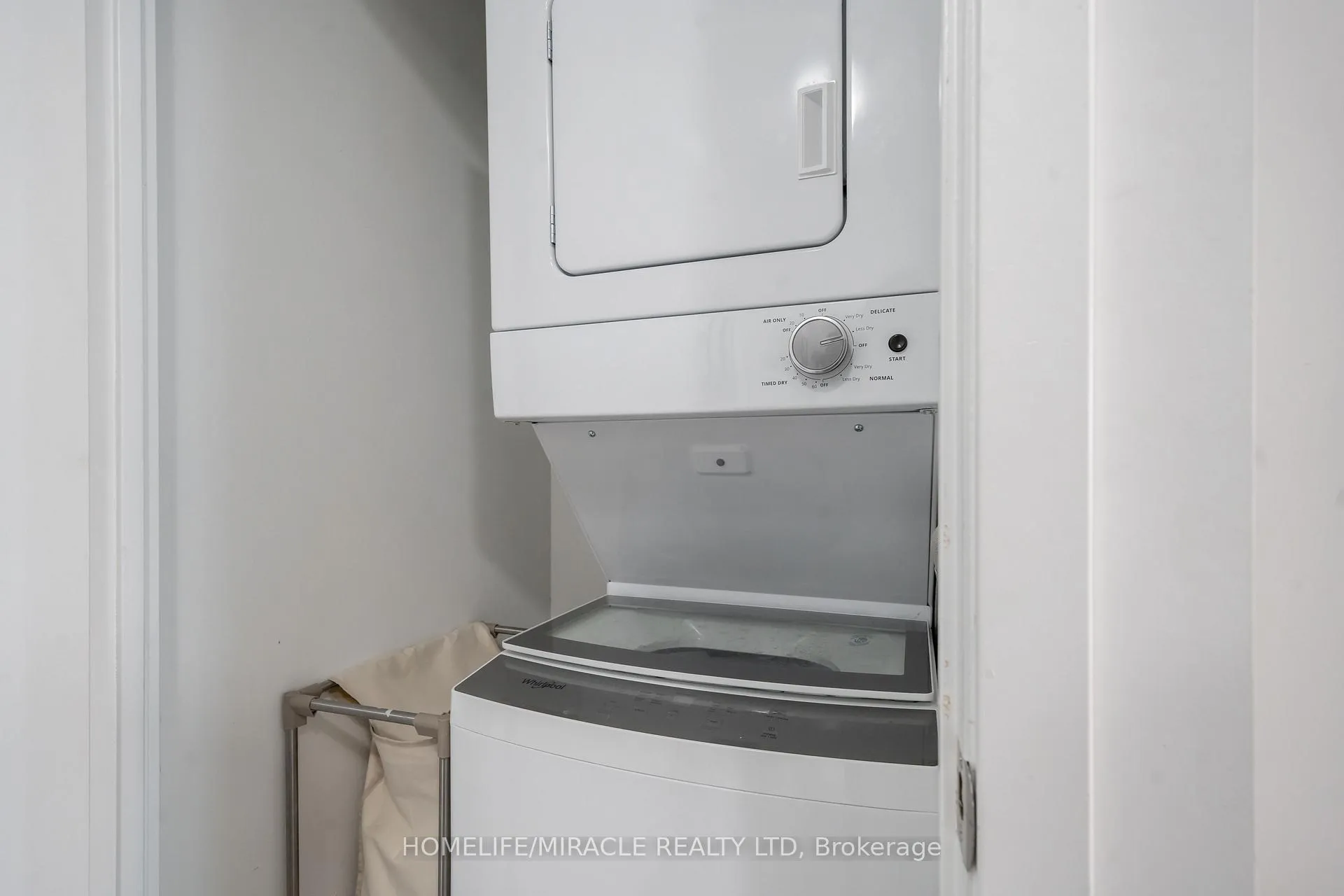 Photo 26 of Unit 220, 3005 Pine Glen Road, Oakville, Westmount — HOMEH