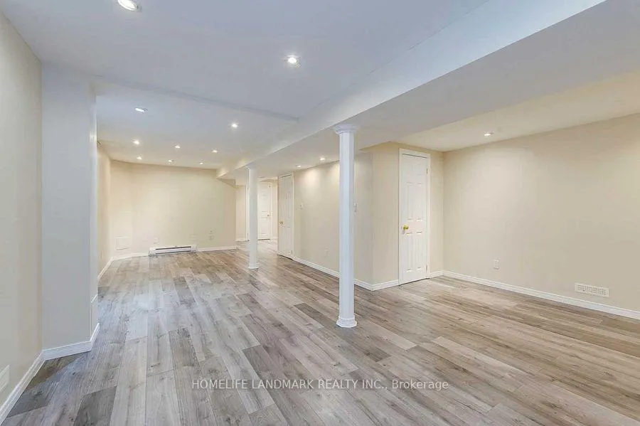 Photo 16 of 2319 Springfield Crescent, Oakville, Clearview — HOMEH